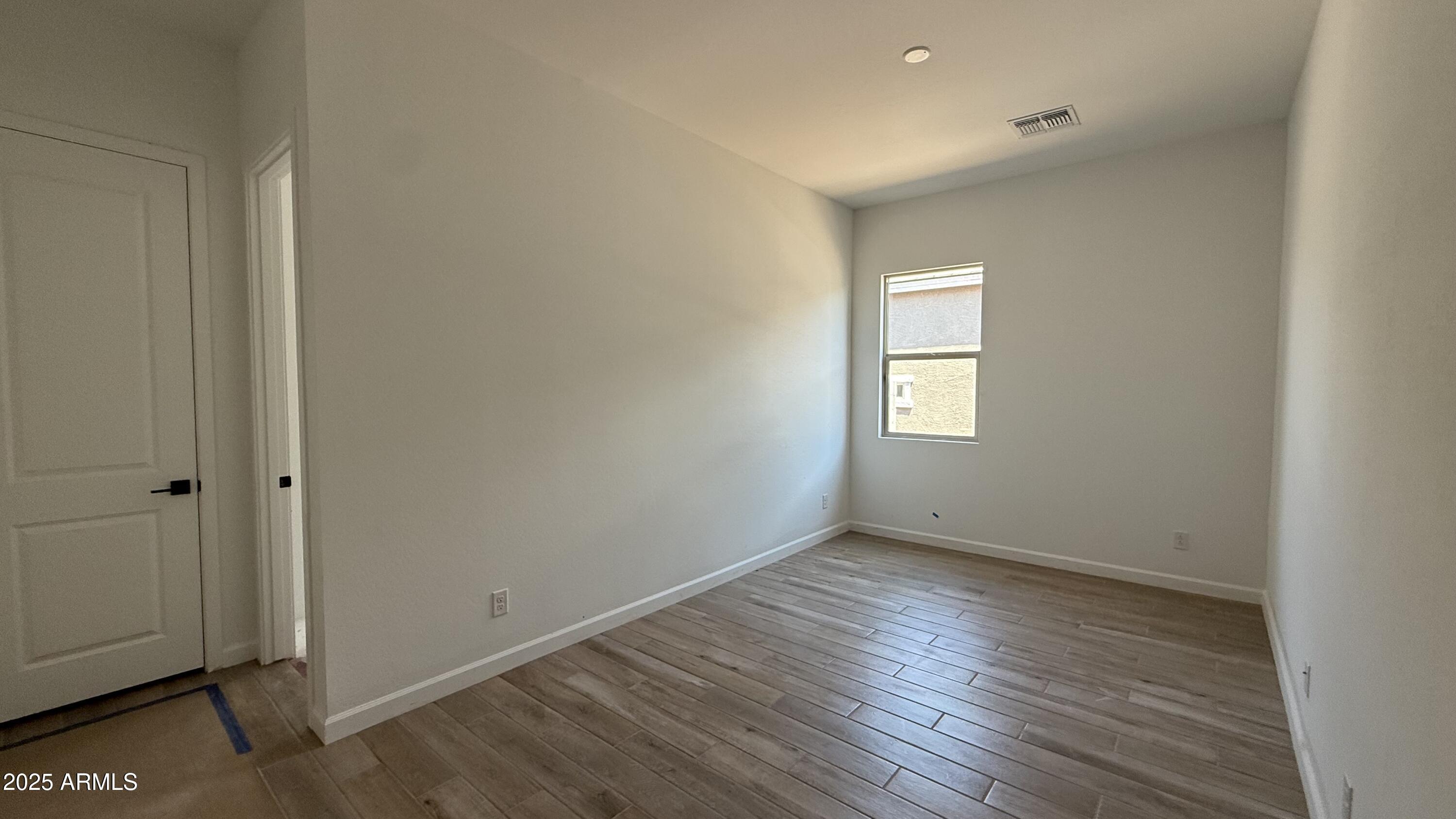 11338 E UTAH Avenue