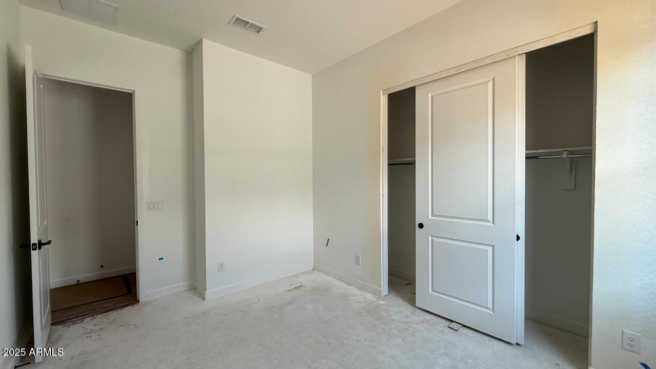 11338 E UTAH Avenue