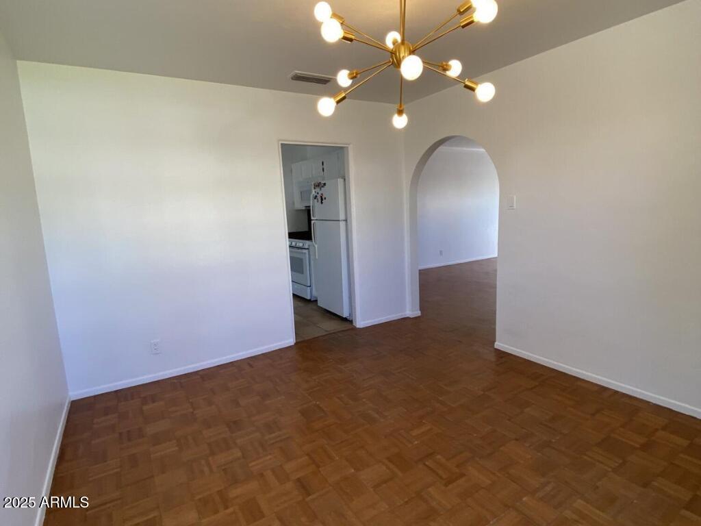 27 W Georgia Avenue