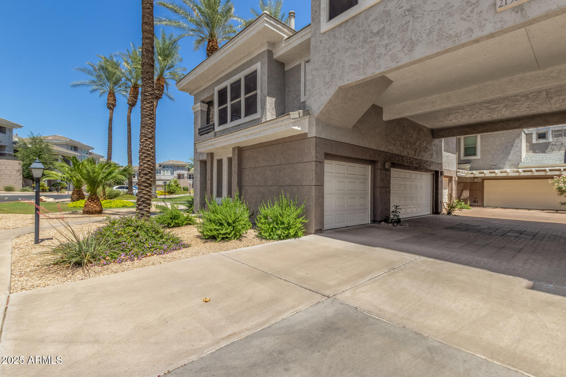 15221 N CLUBGATE Drive 2139