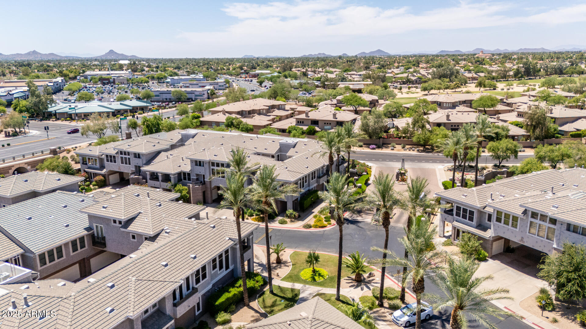 15221 N CLUBGATE Drive 2139