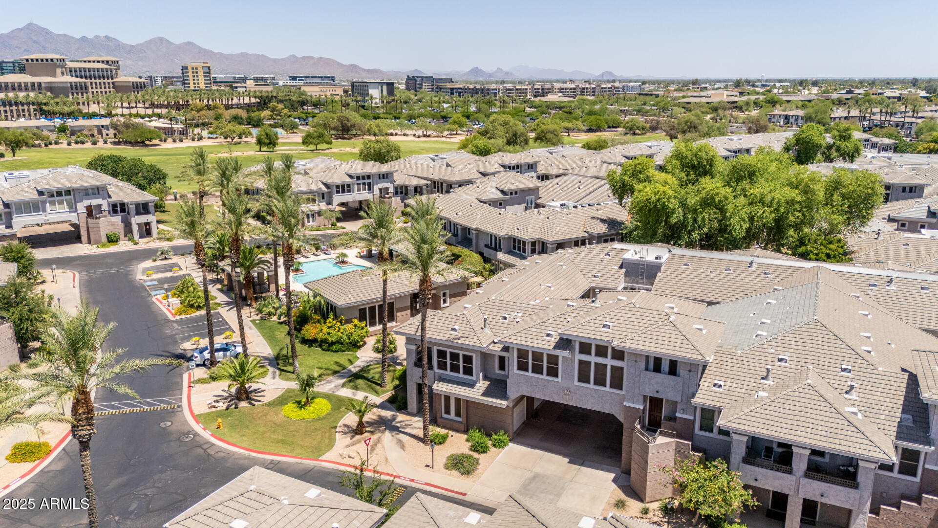 15221 N CLUBGATE Drive 2139