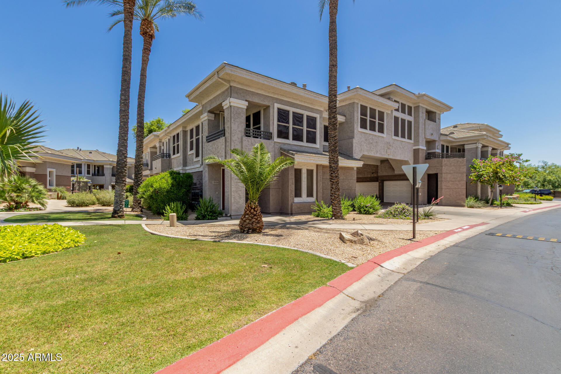 15221 N CLUBGATE Drive 2139
