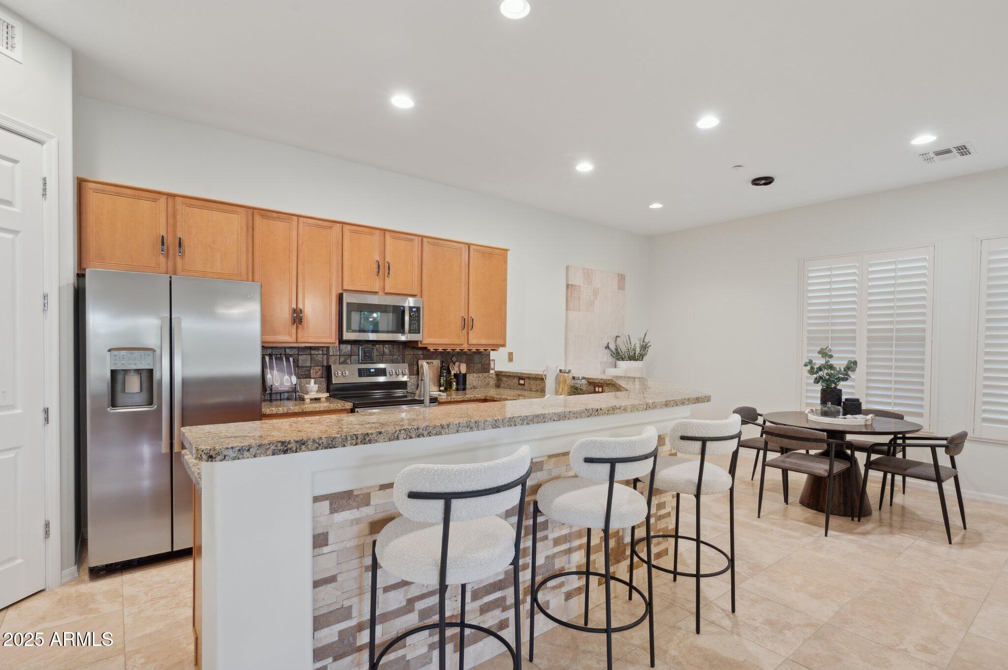 11299 E GREYTHORN Drive