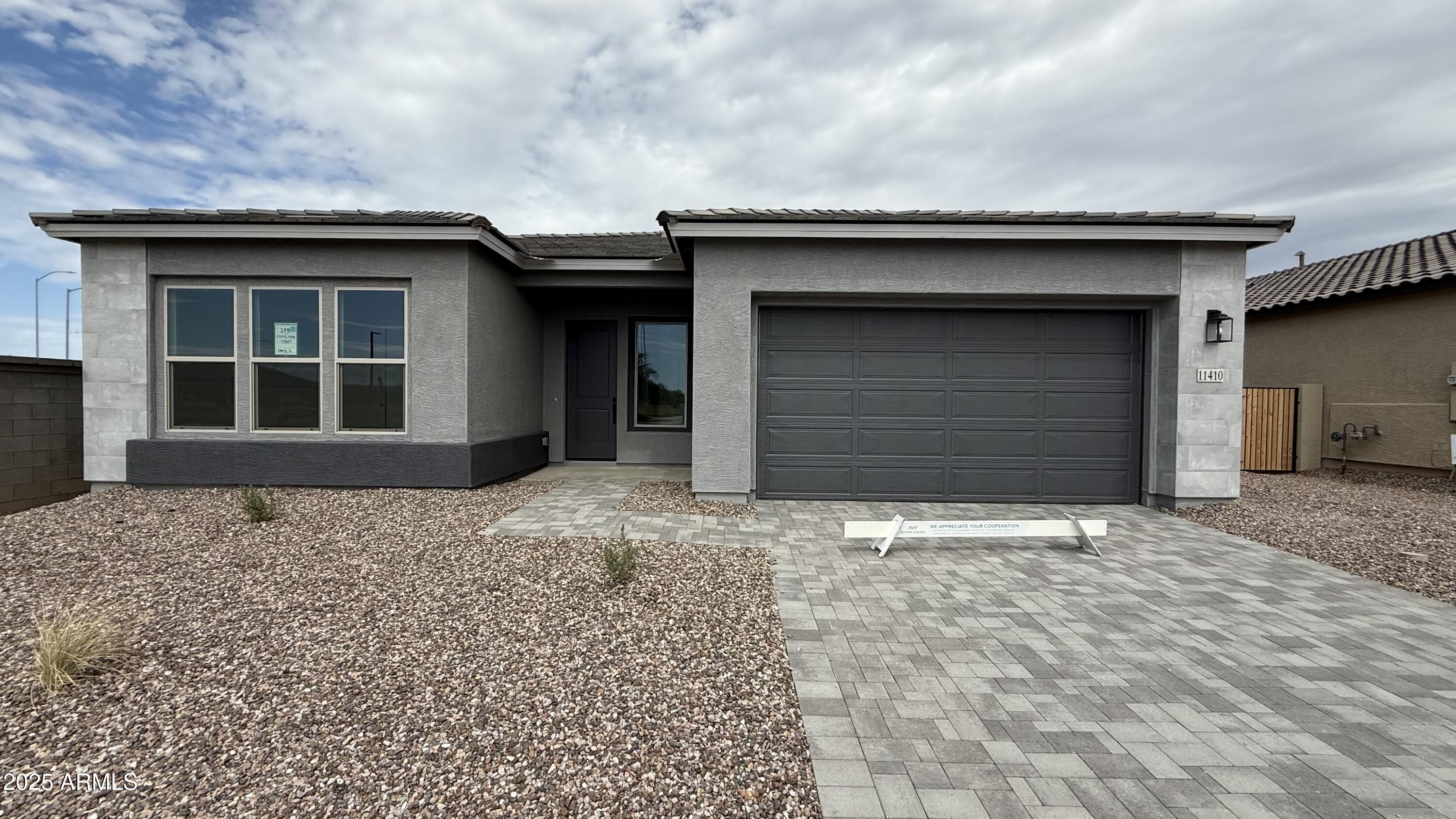 11410 E UTAH Avenue