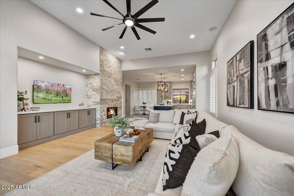 7315 E BRISA Drive