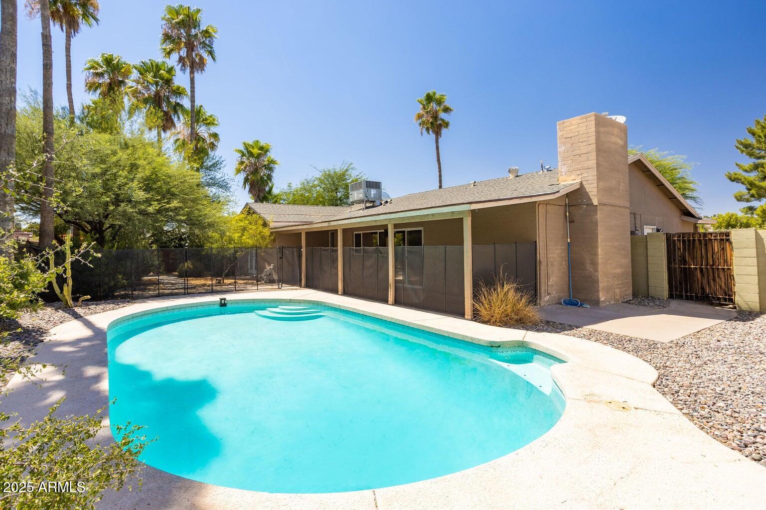 4077 E Cholla Street