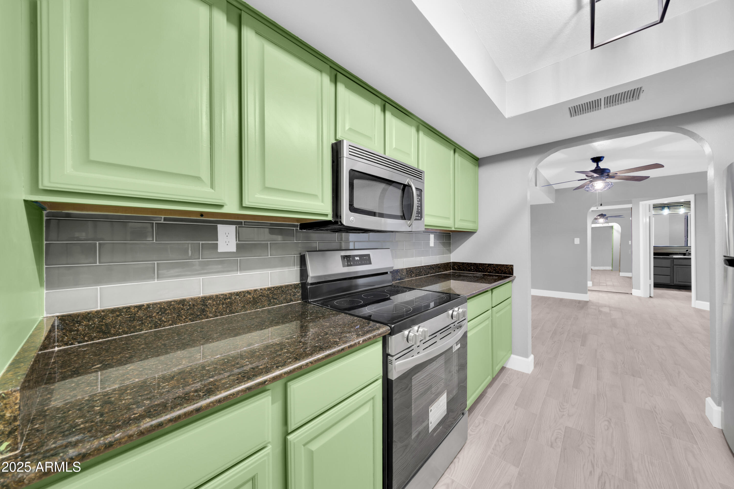 3825 E CAMELBACK Road 182