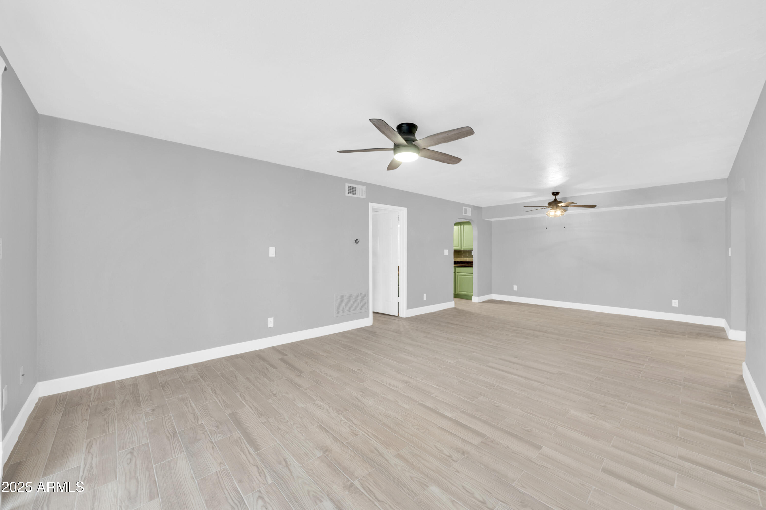 3825 E CAMELBACK Road 182