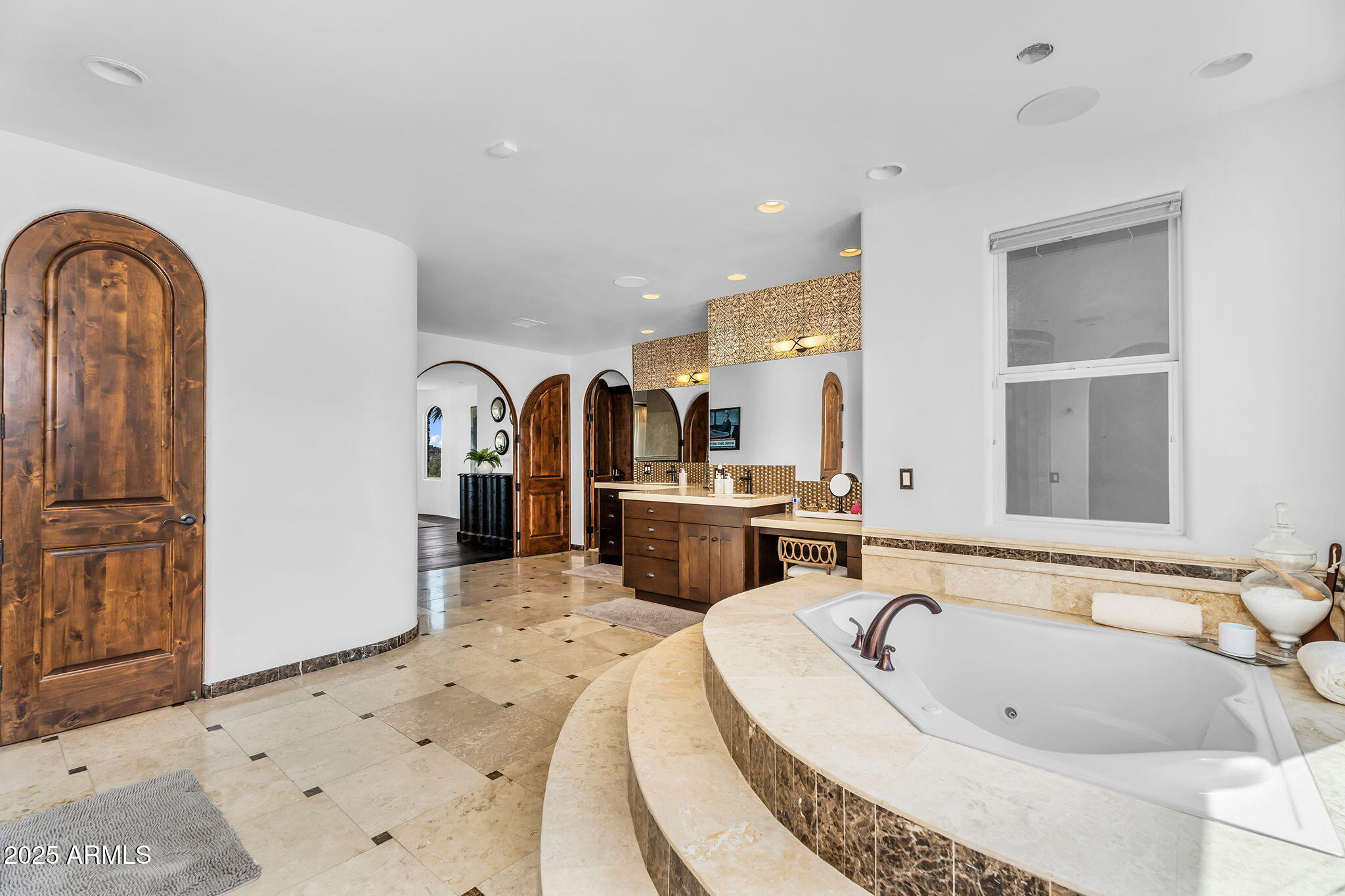 7000 N 47TH Street