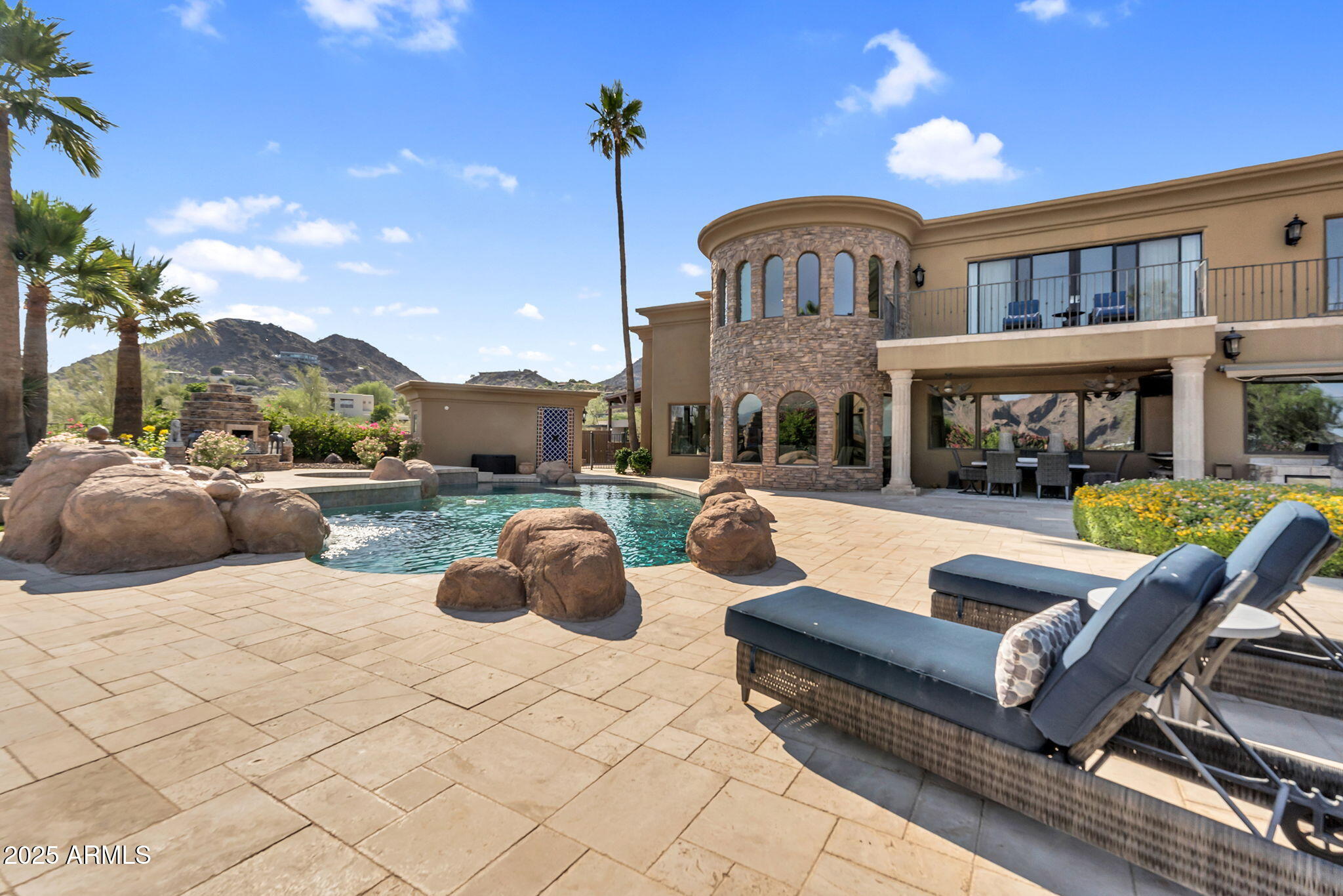 7000 N 47TH Street