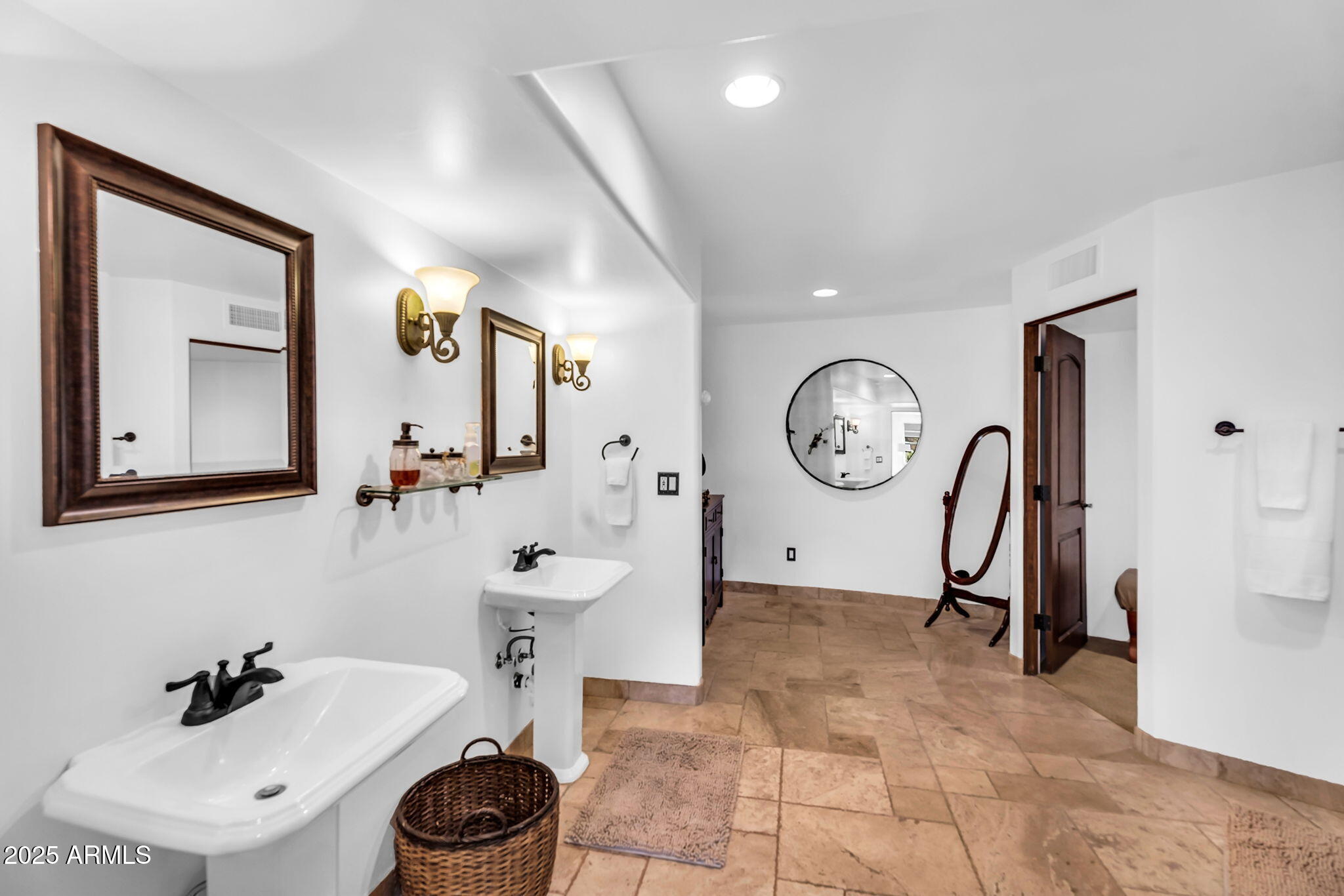 7000 N 47TH Street