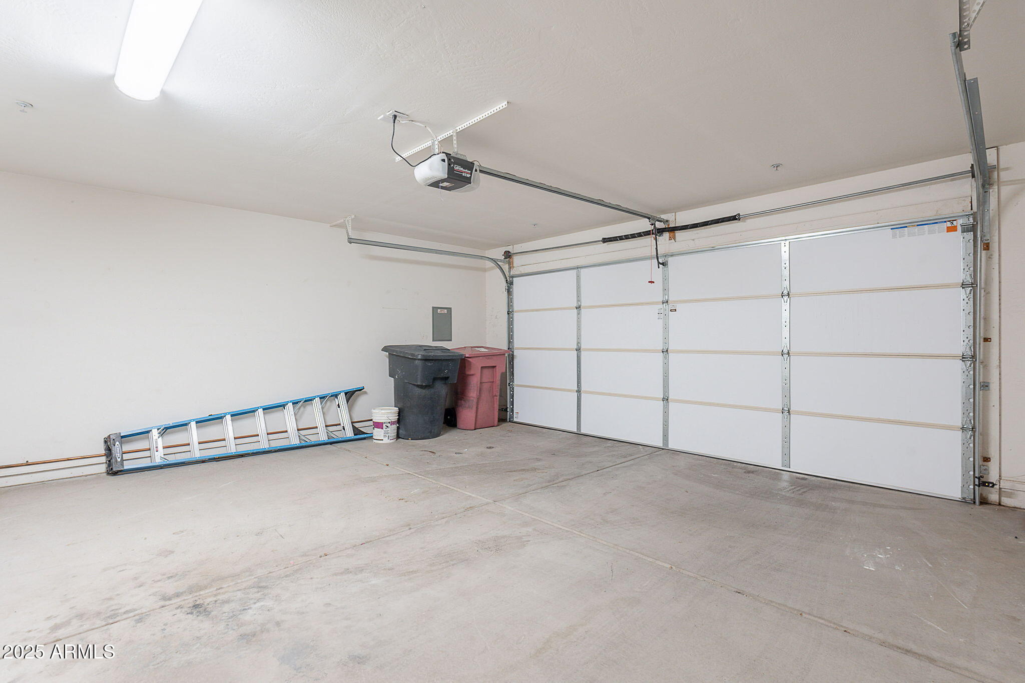 2647 N MILLER Road 6