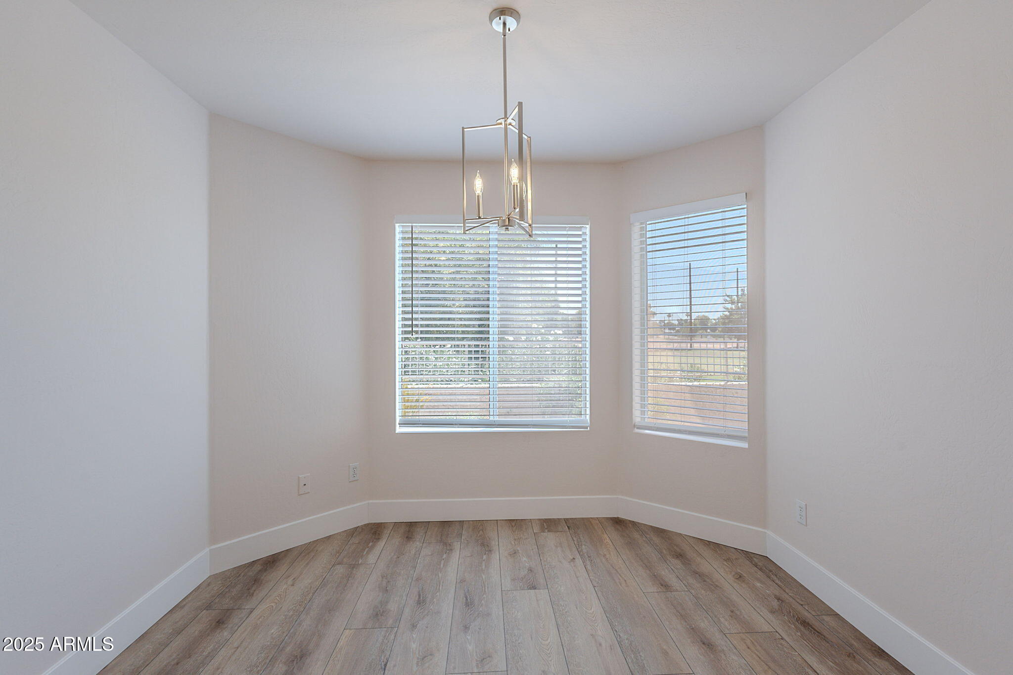 2647 N MILLER Road 6
