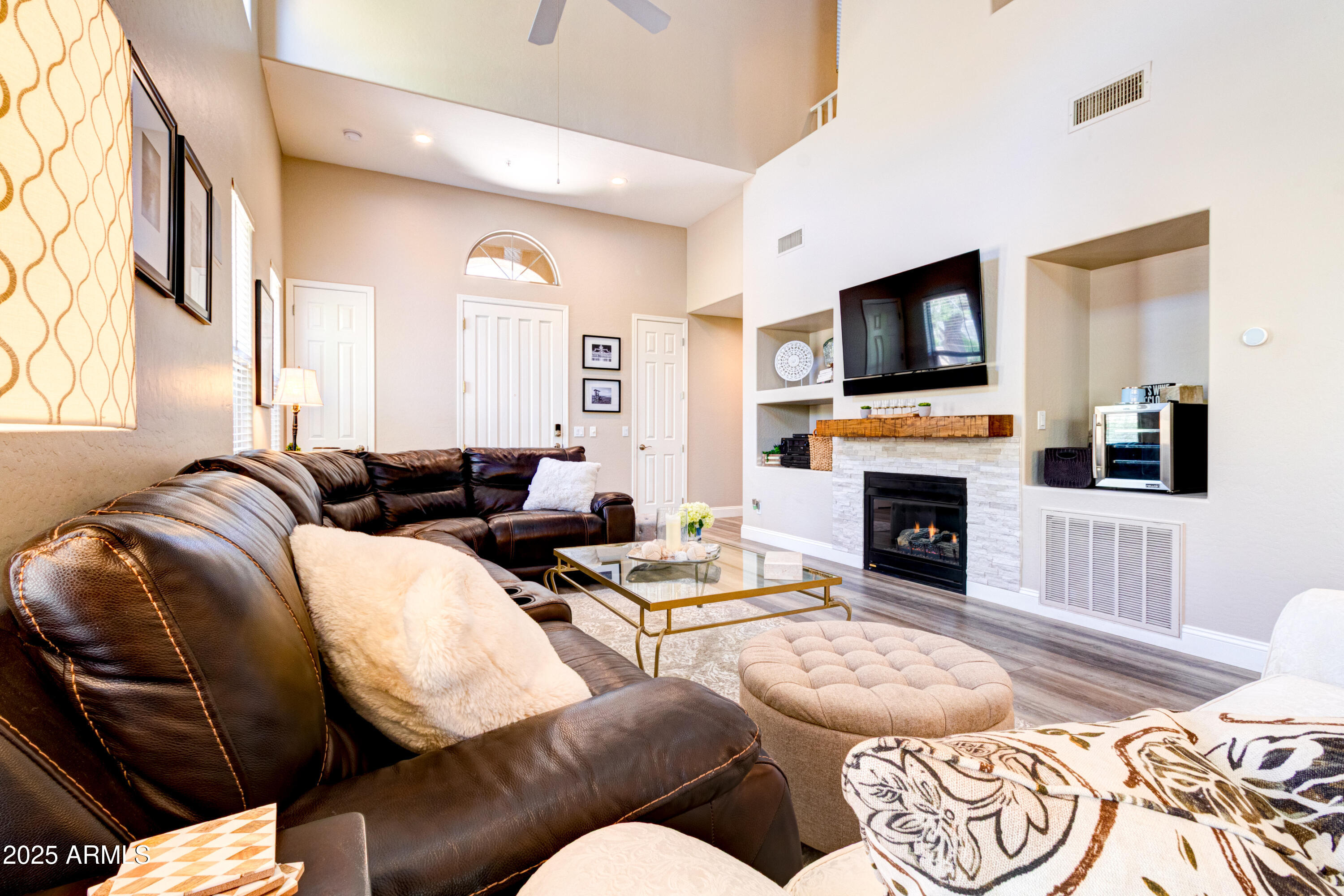 20802 N Grayhawk Drive 1045