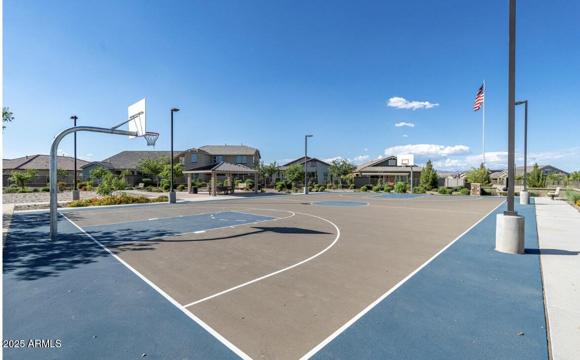 2857 W SANTA FE Drive
