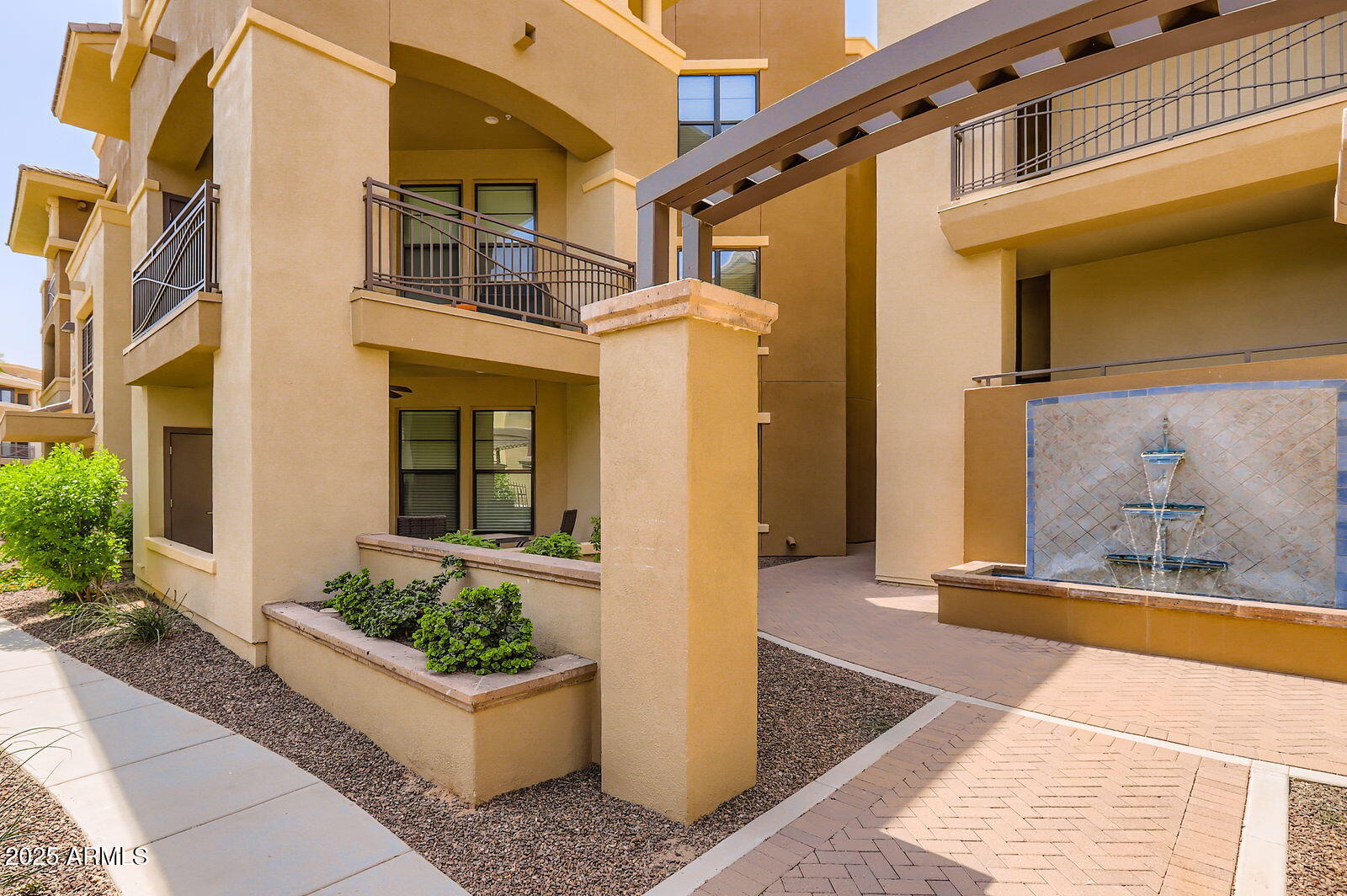 7601 E INDIAN BEND Road 2011