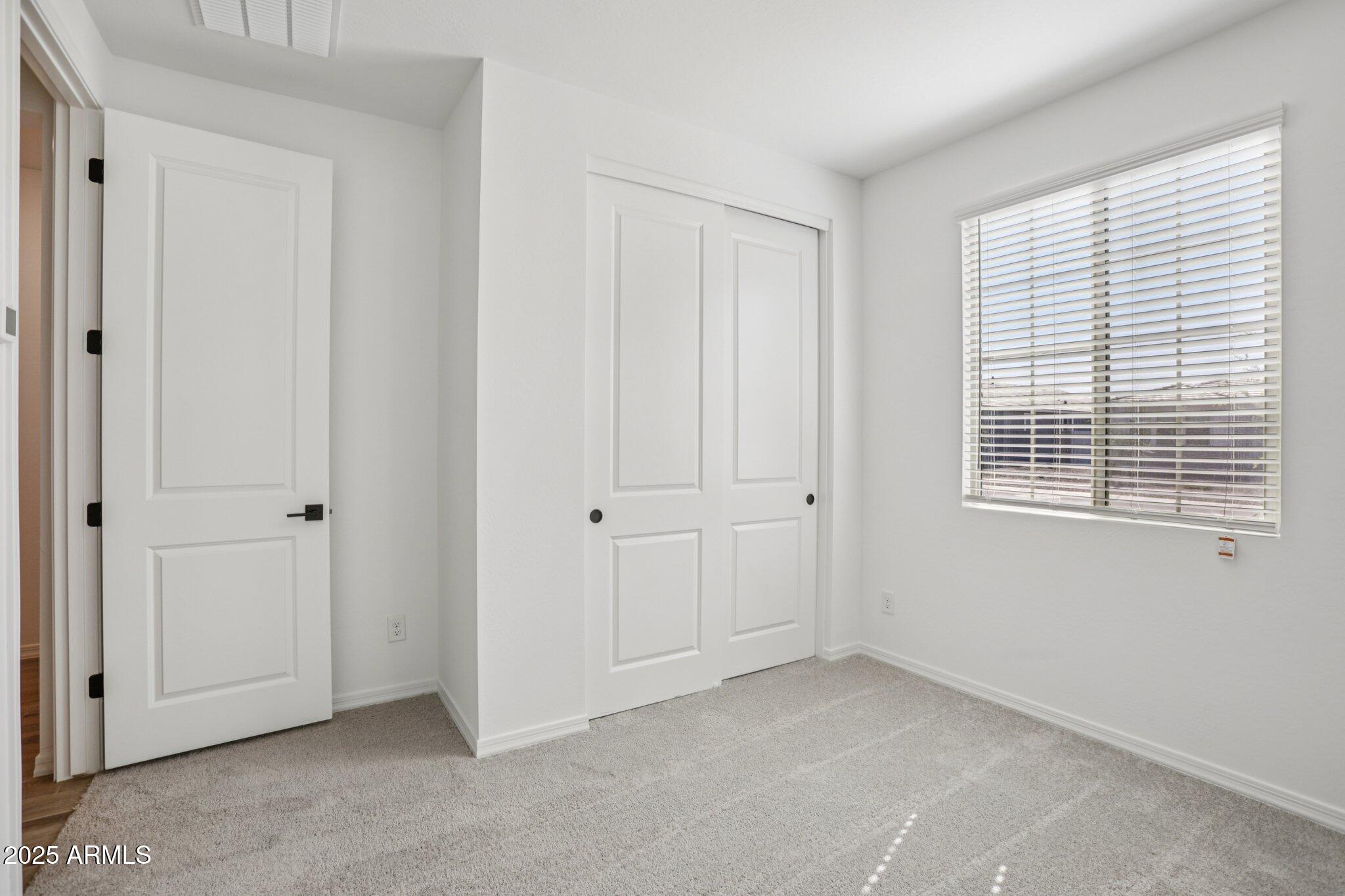 5528 W HOPI Trail