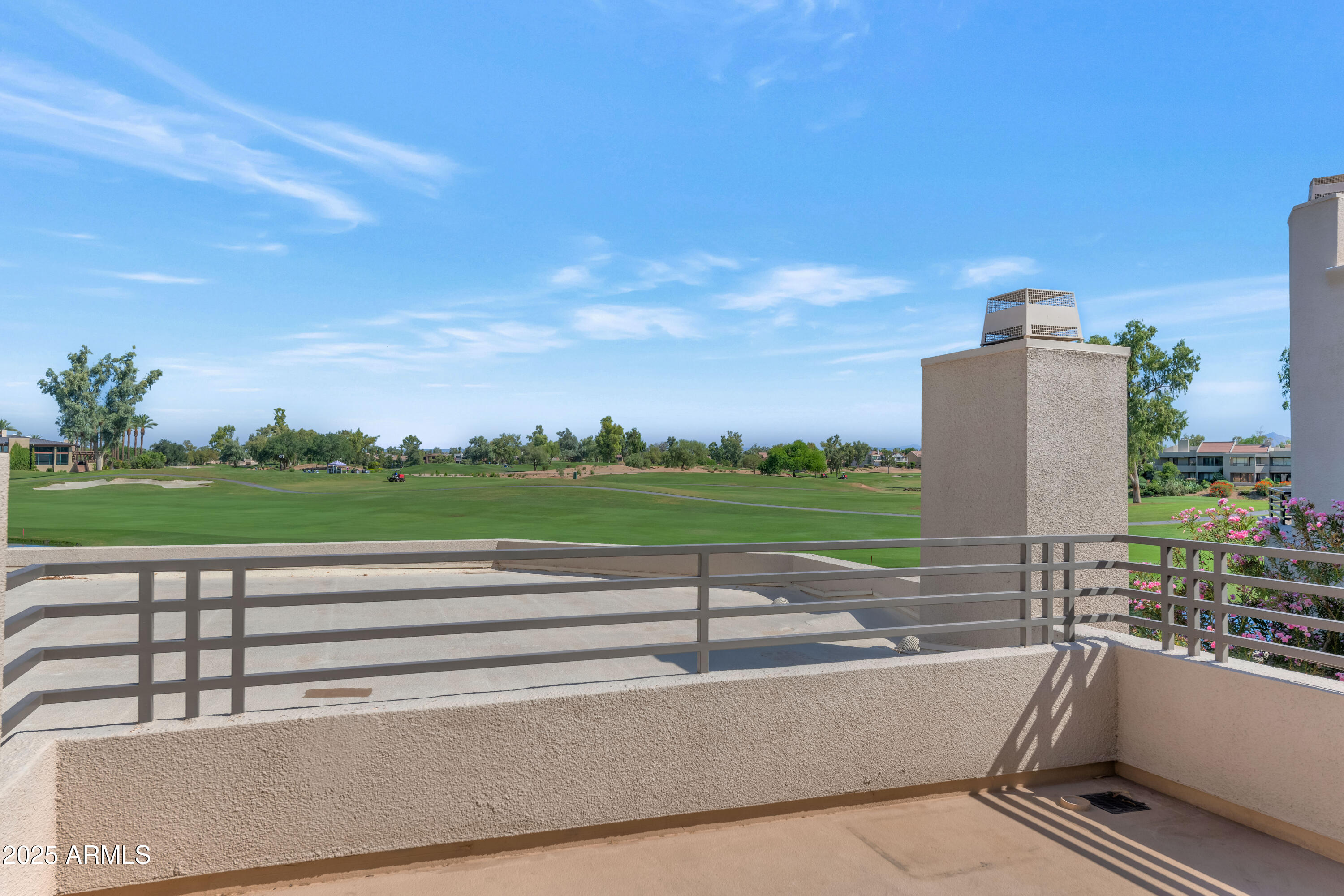 8989 N GAINEY CENTER Drive 211