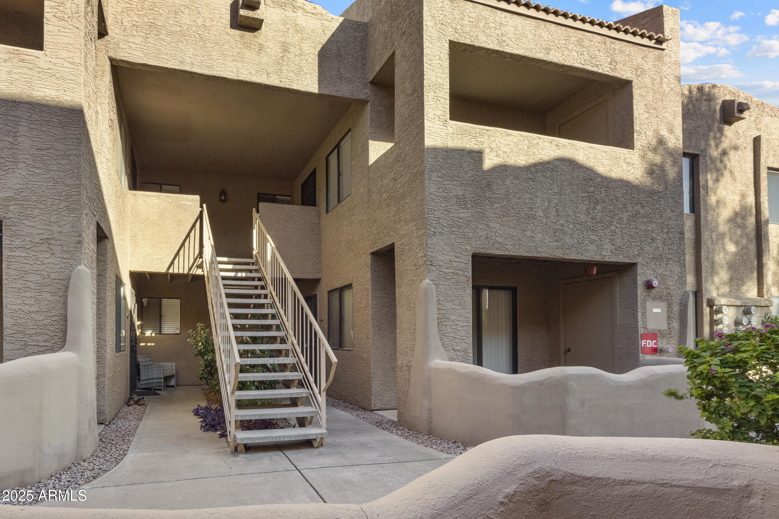 8155 E ROOSEVELT Street 218