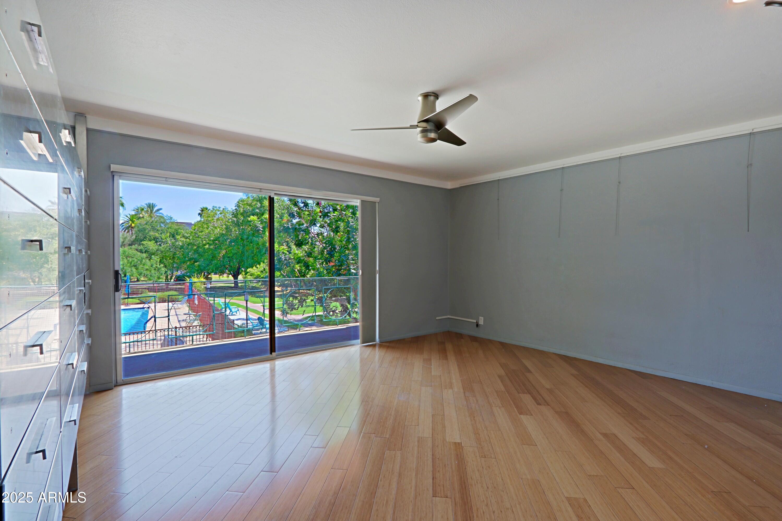 150 E CORONADO Road 52