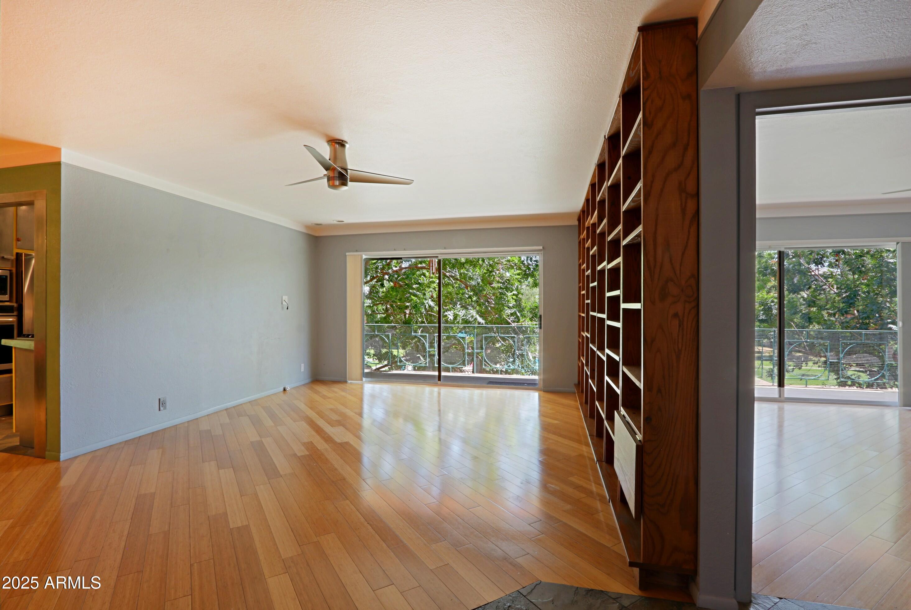 150 E CORONADO Road 52