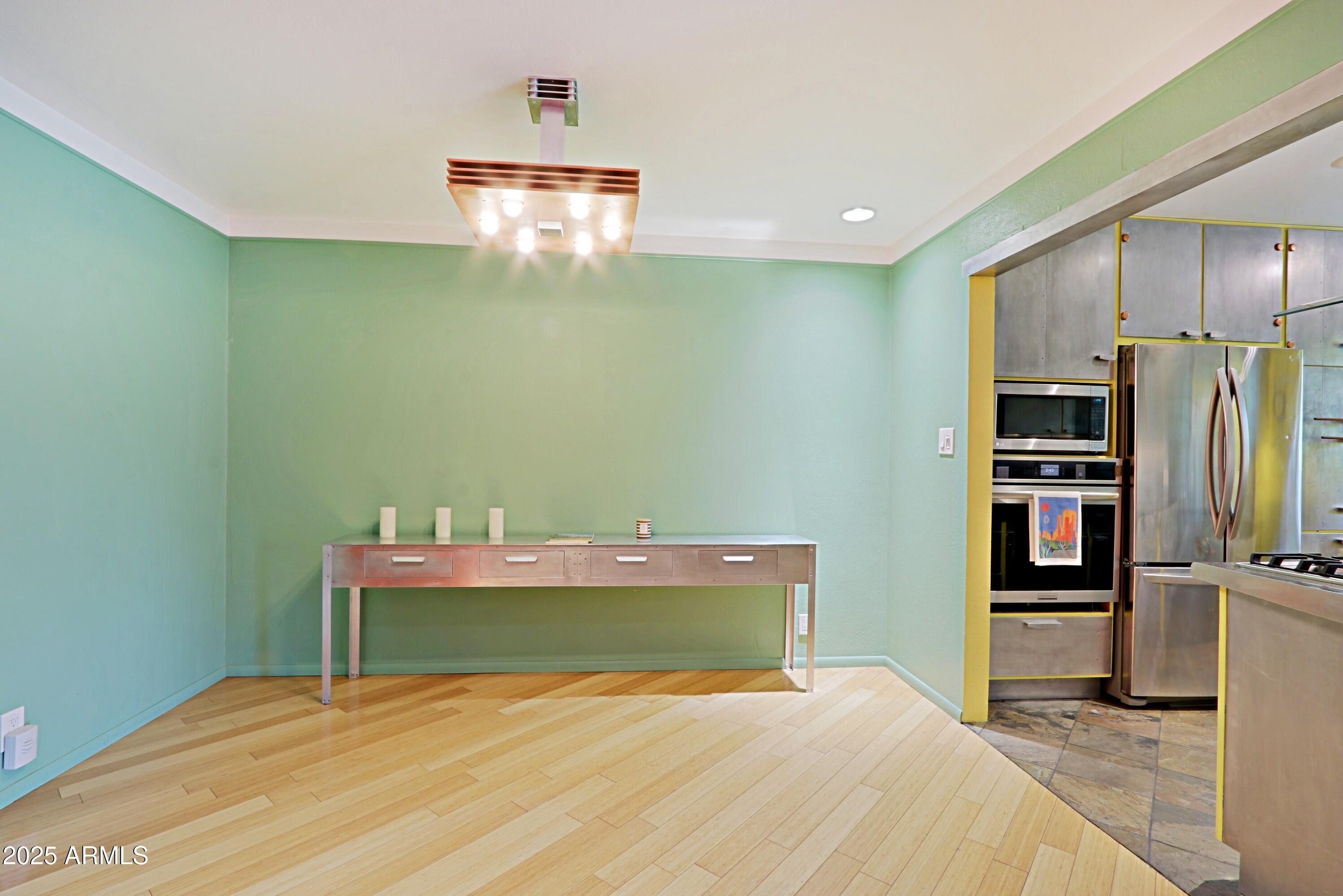 150 E CORONADO Road 52
