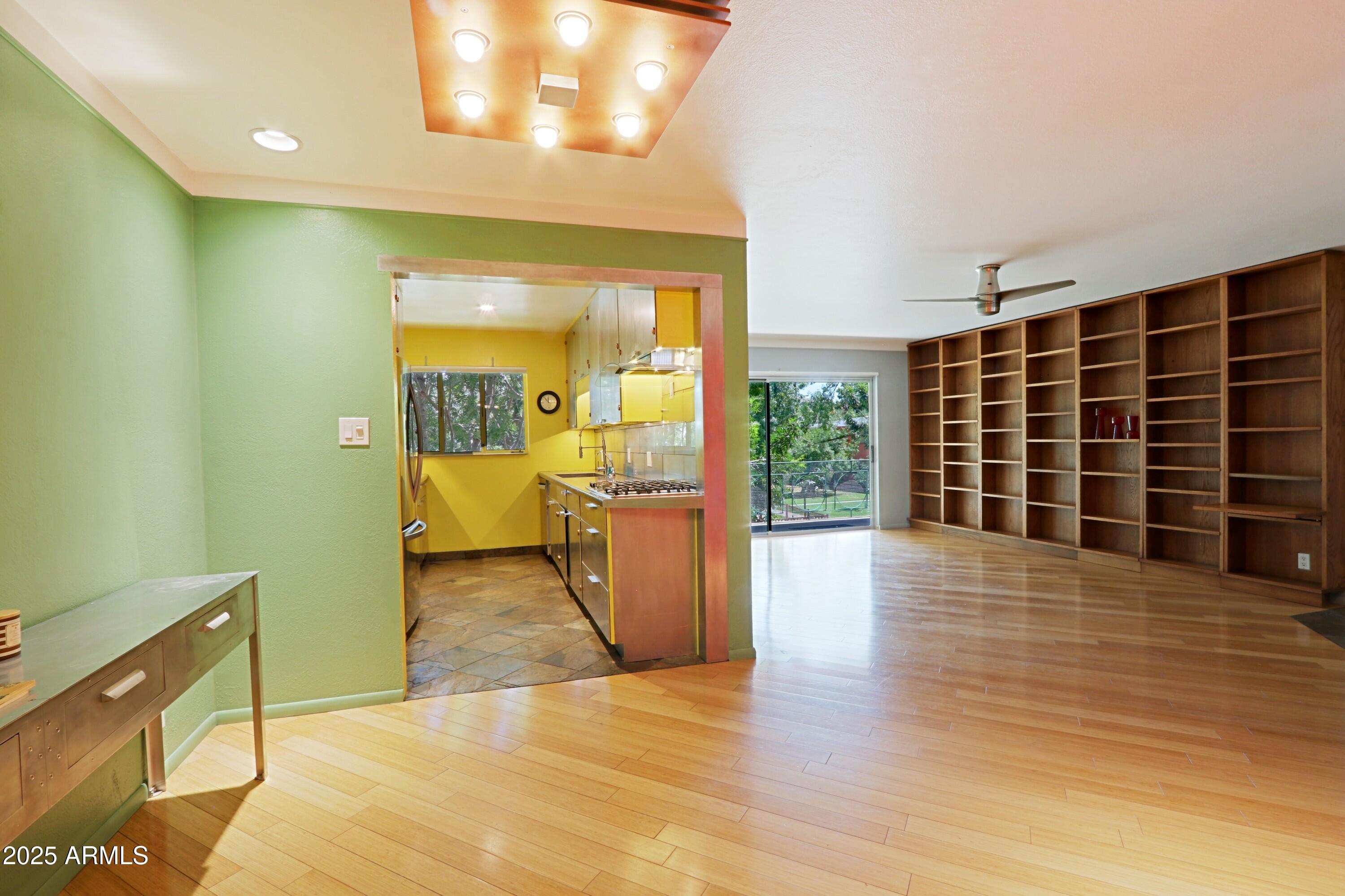 150 E CORONADO Road 52