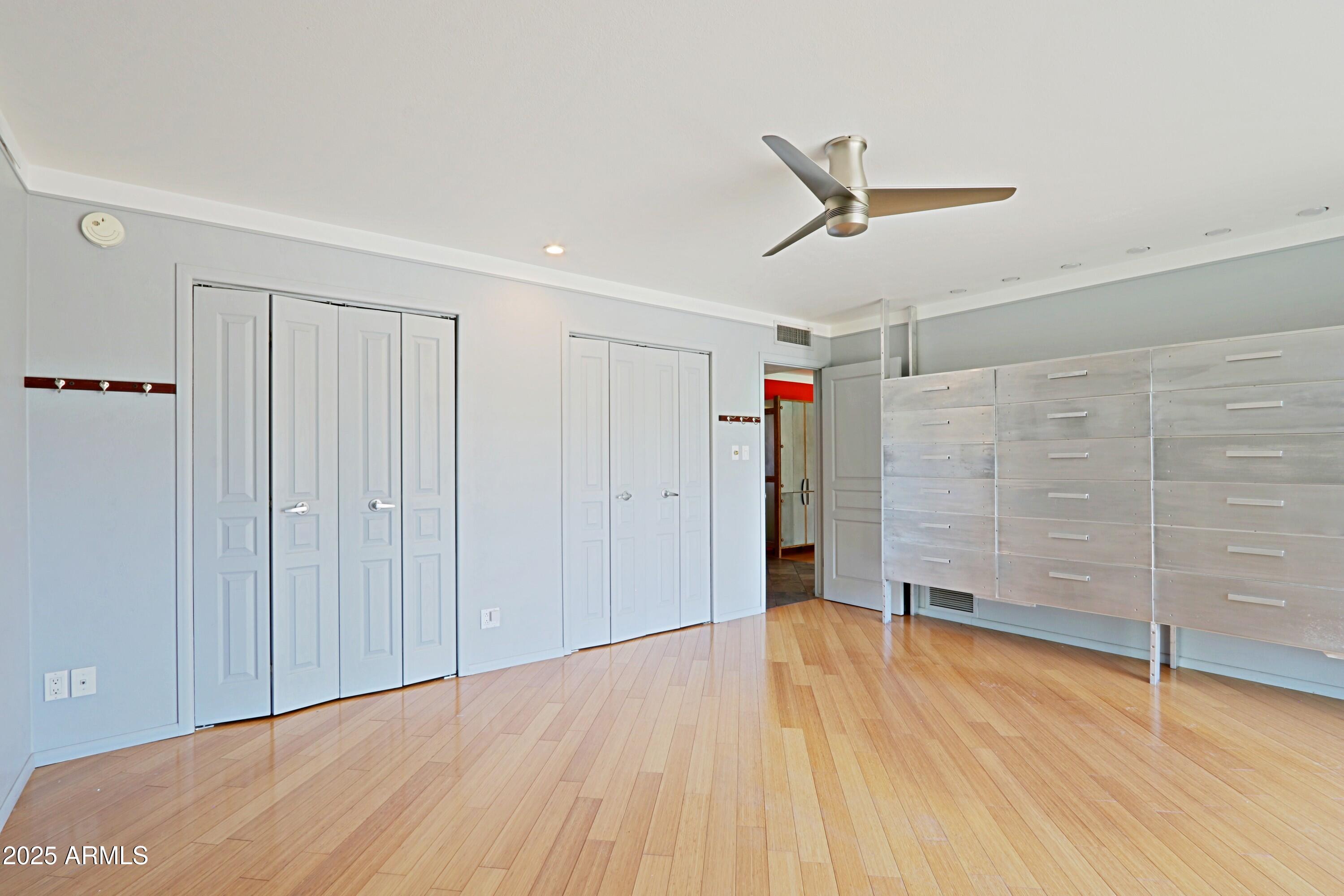 150 E CORONADO Road 52