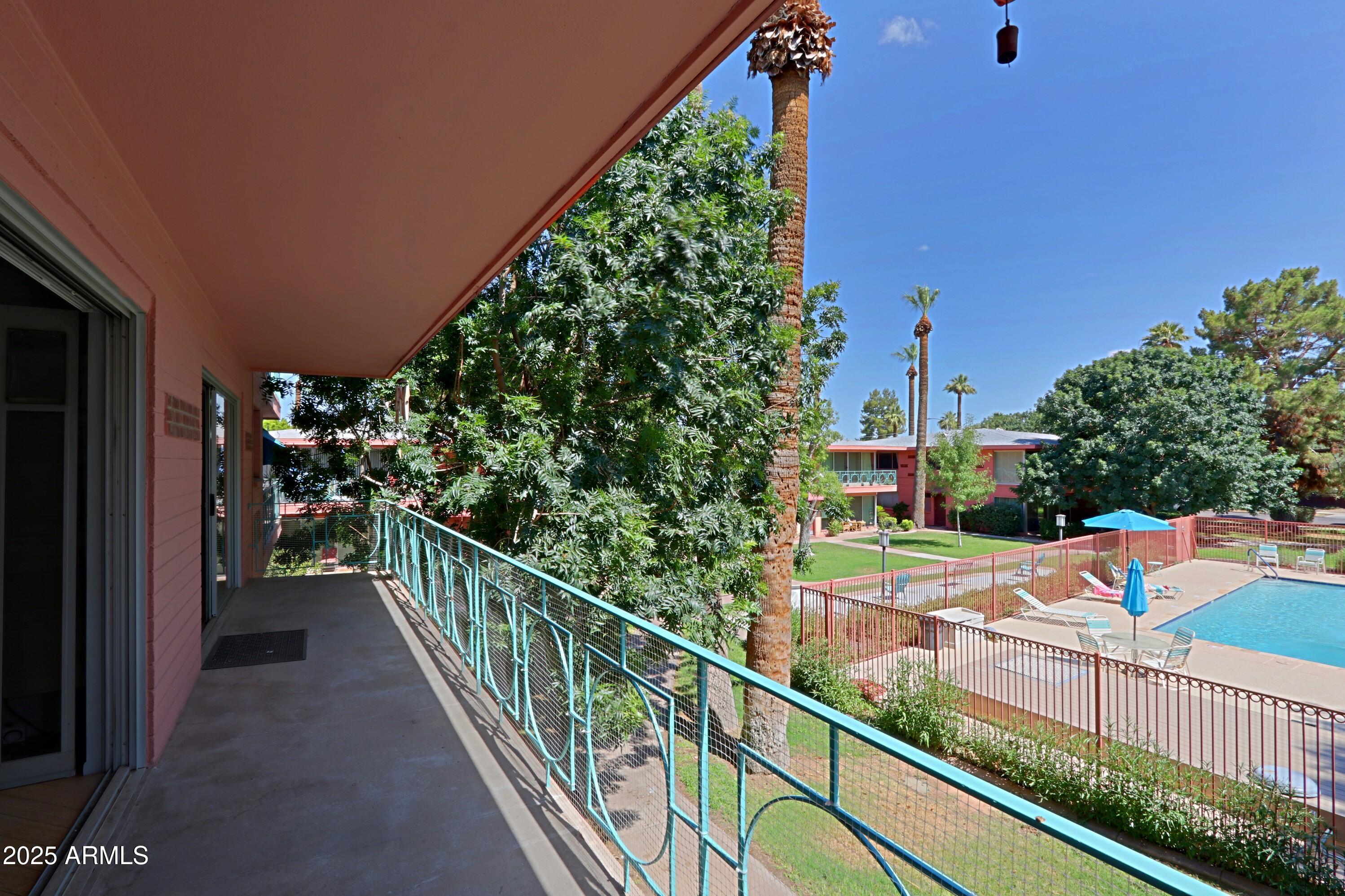 150 E CORONADO Road 52
