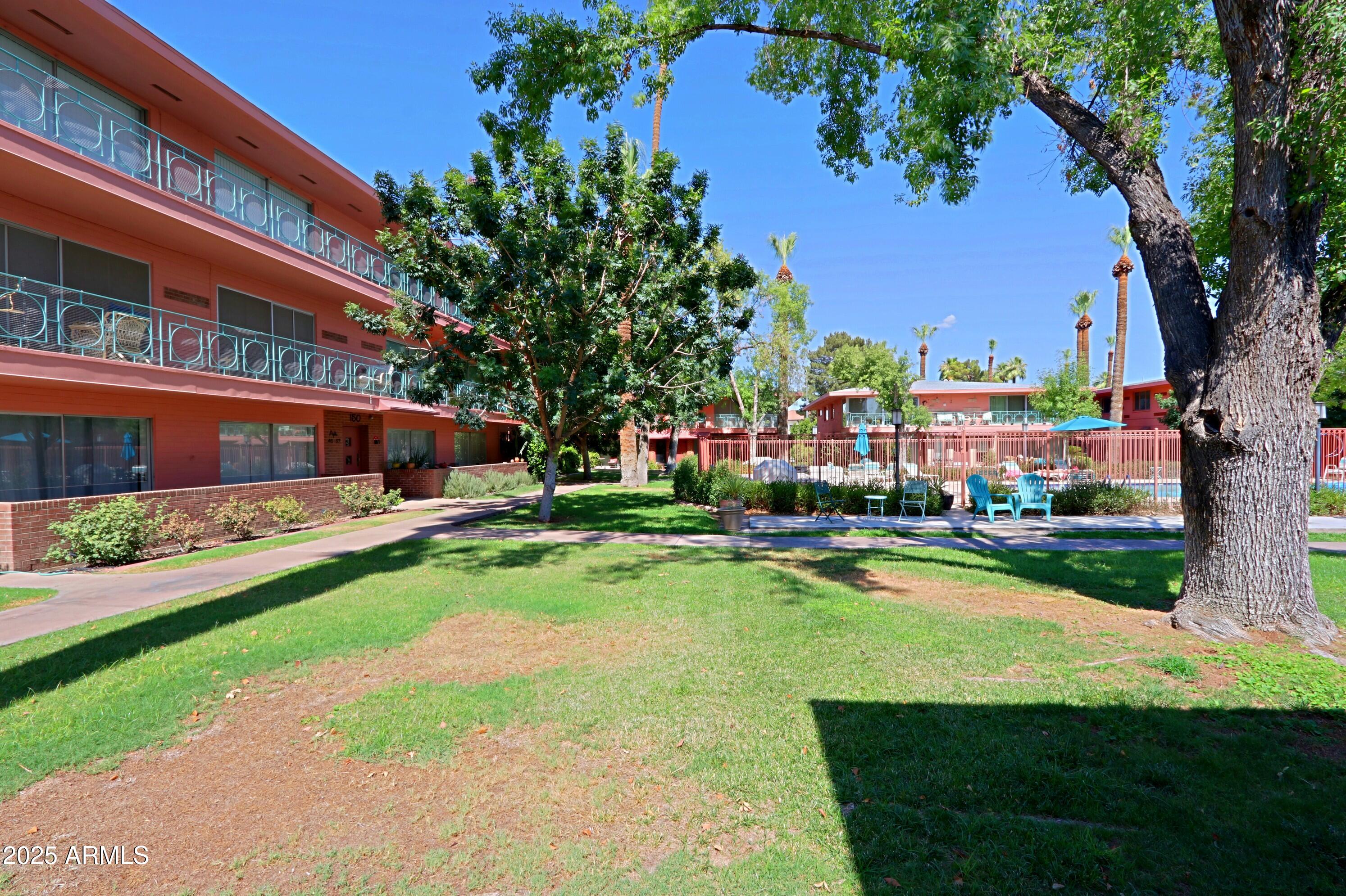 150 E CORONADO Road 52