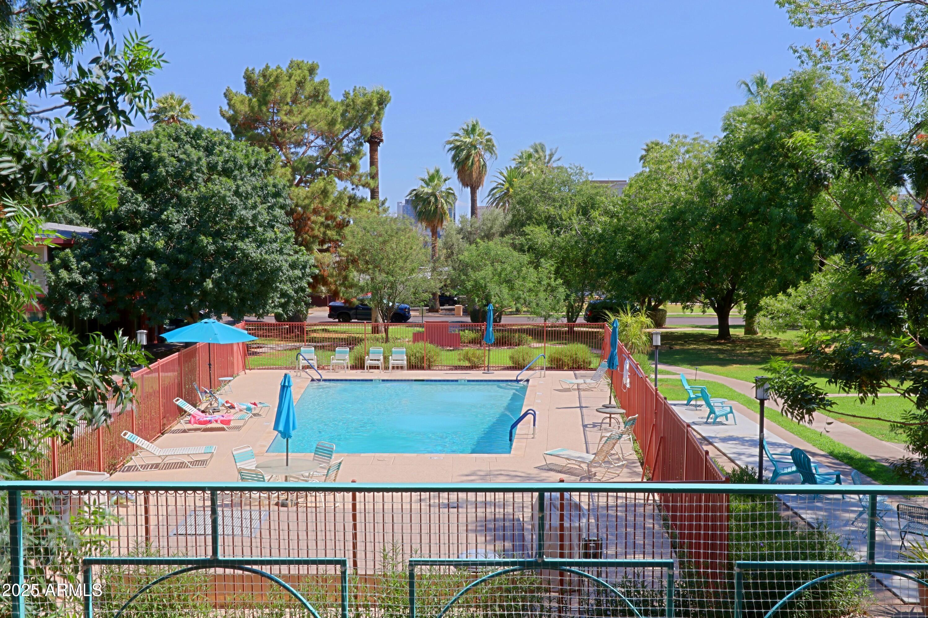 150 E CORONADO Road 52