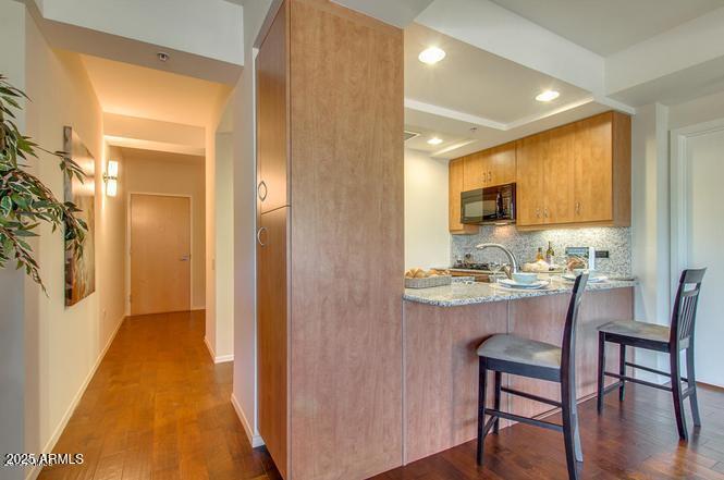 7161 E RANCHO VISTA Drive 2011