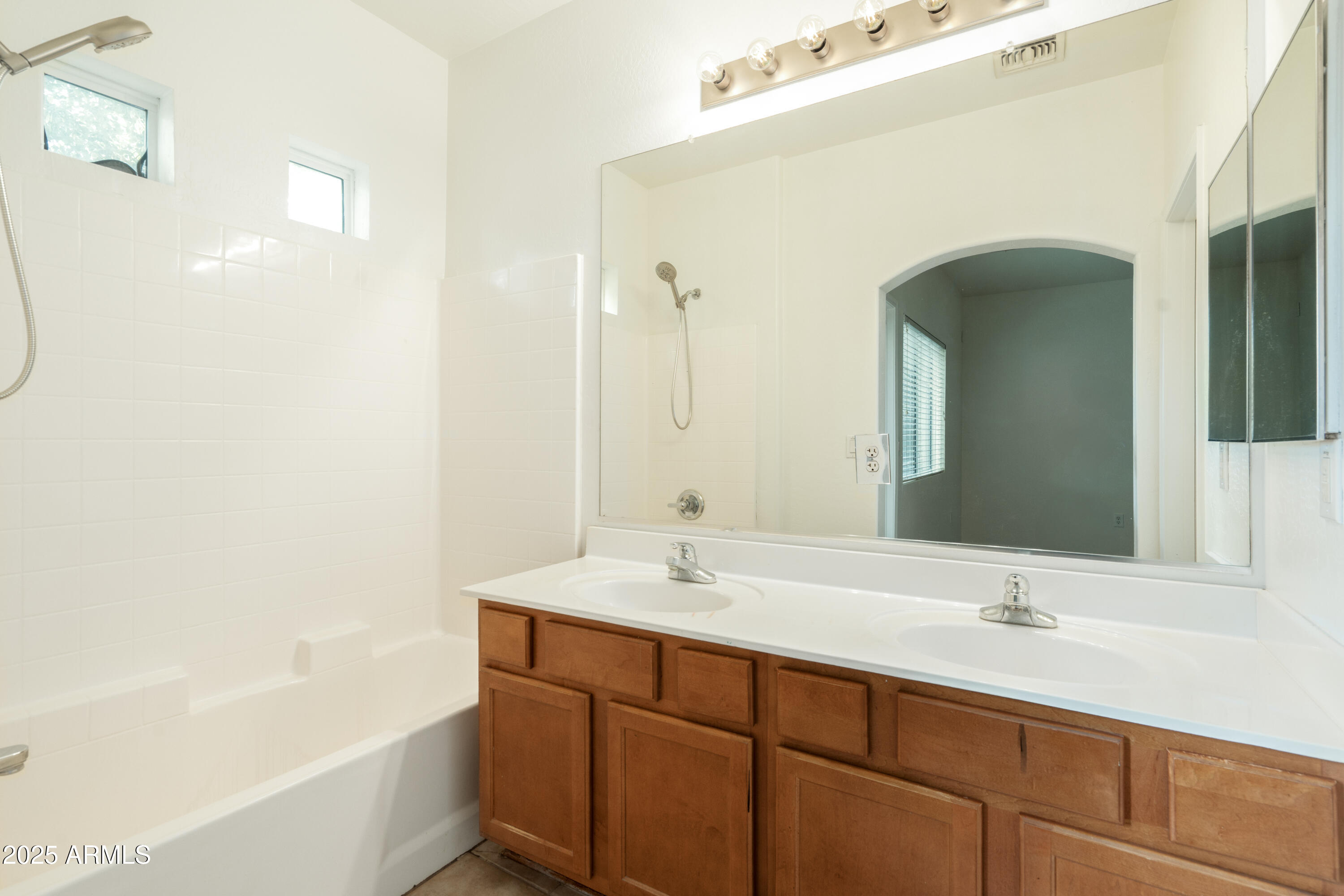 1718 W Colter Street Unit 176
