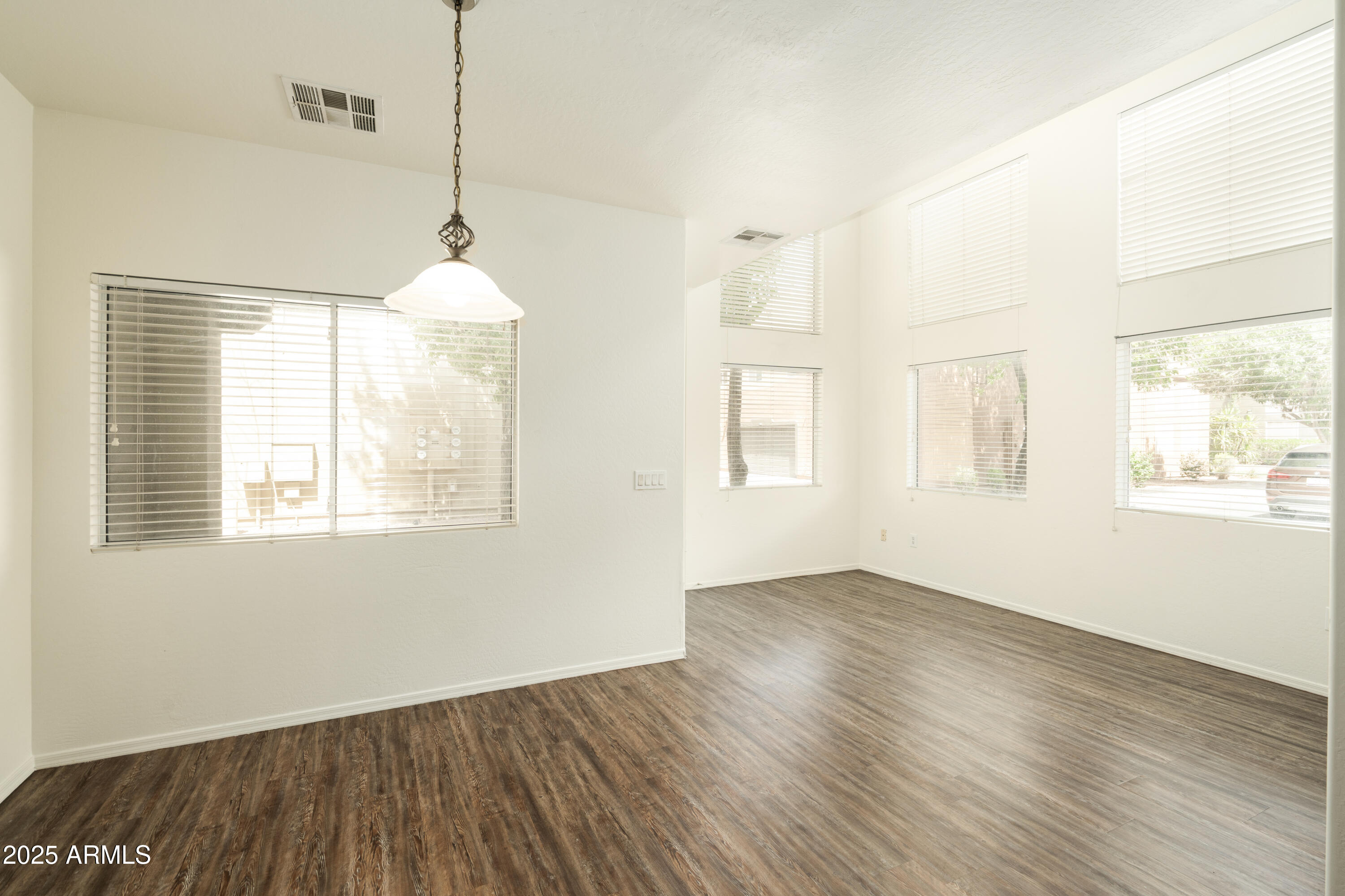 1718 W Colter Street Unit 176