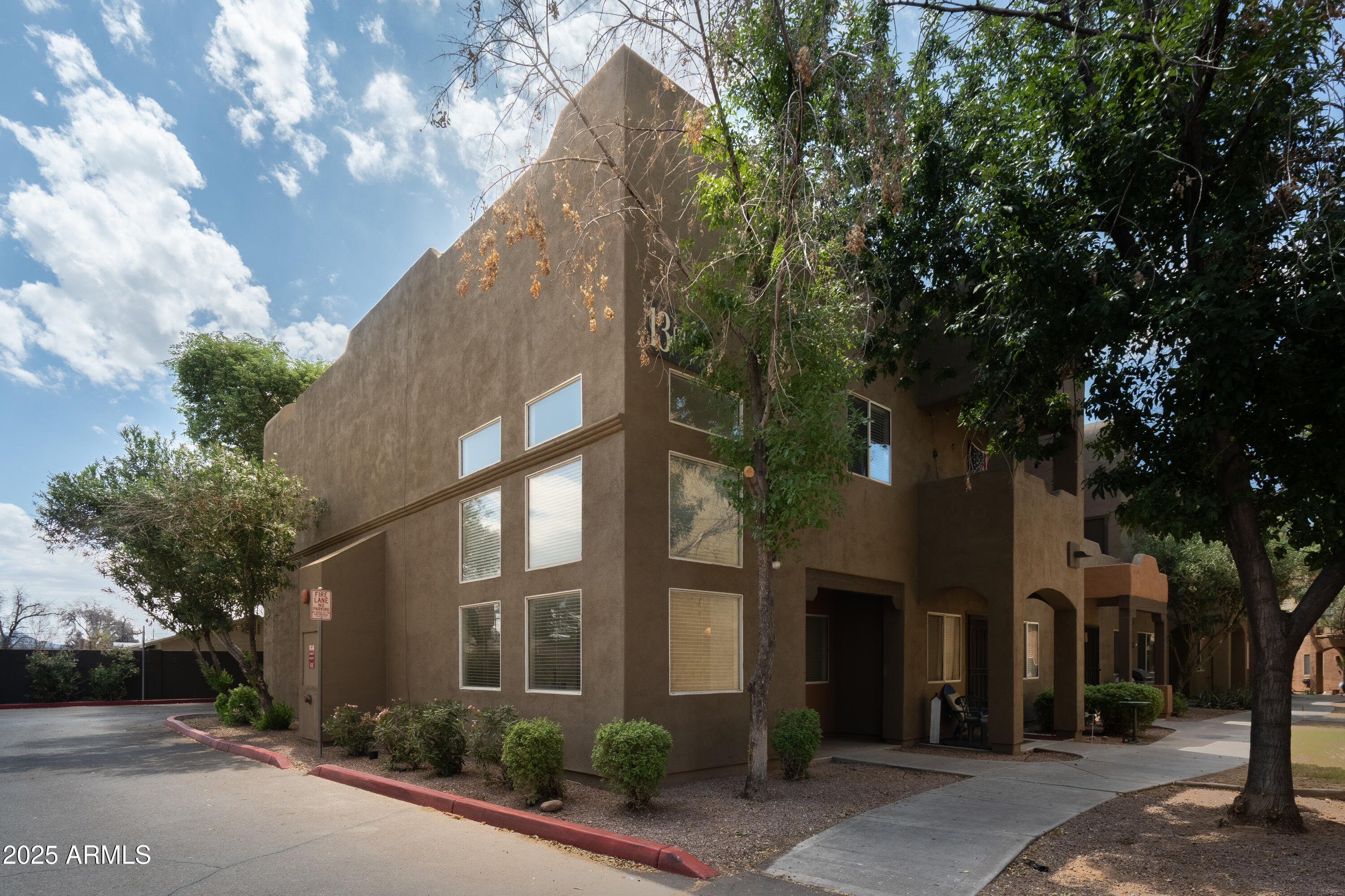 1718 W Colter Street Unit 176