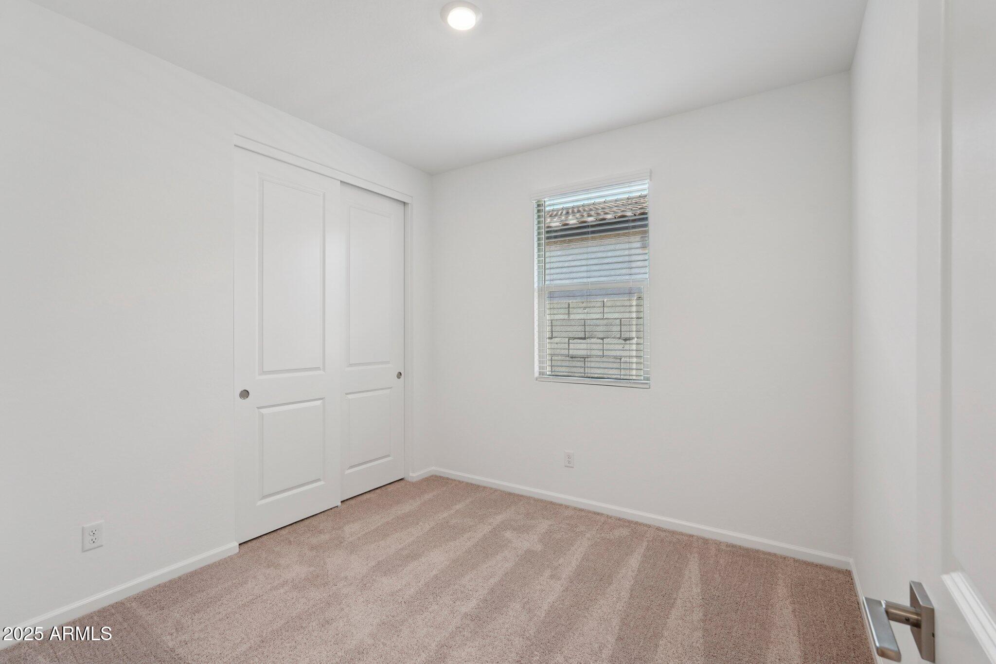 16195 W BAJADA Road