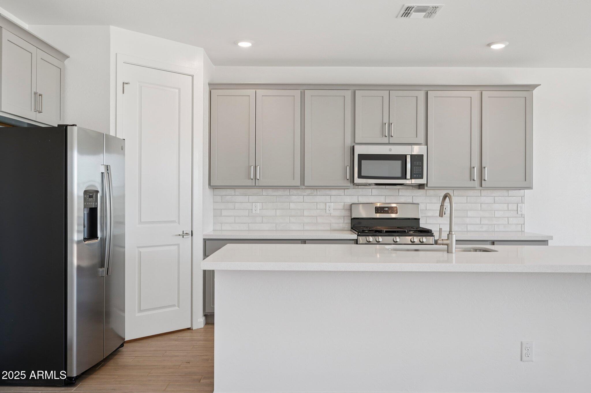 16195 W BAJADA Road