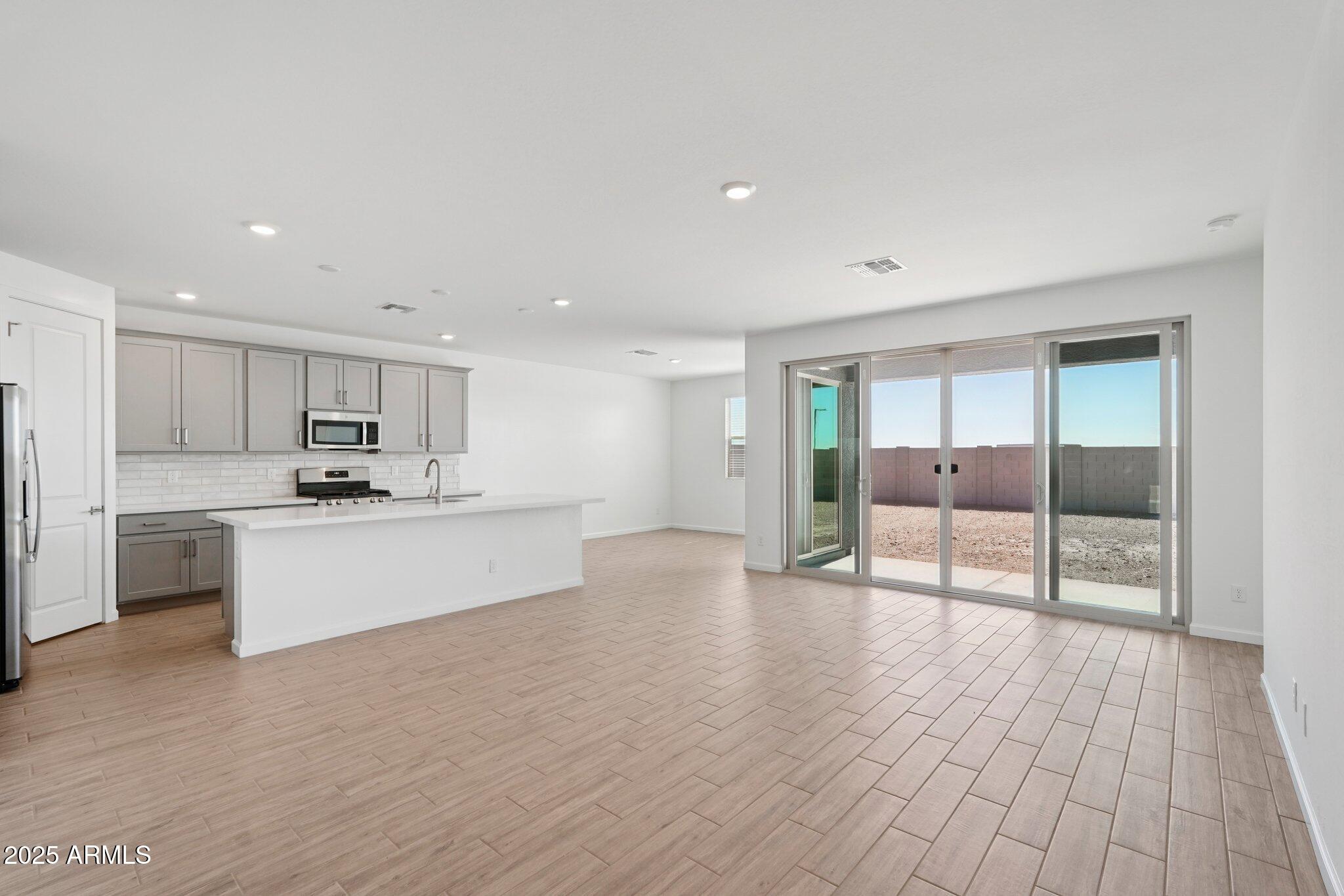 16195 W BAJADA Road