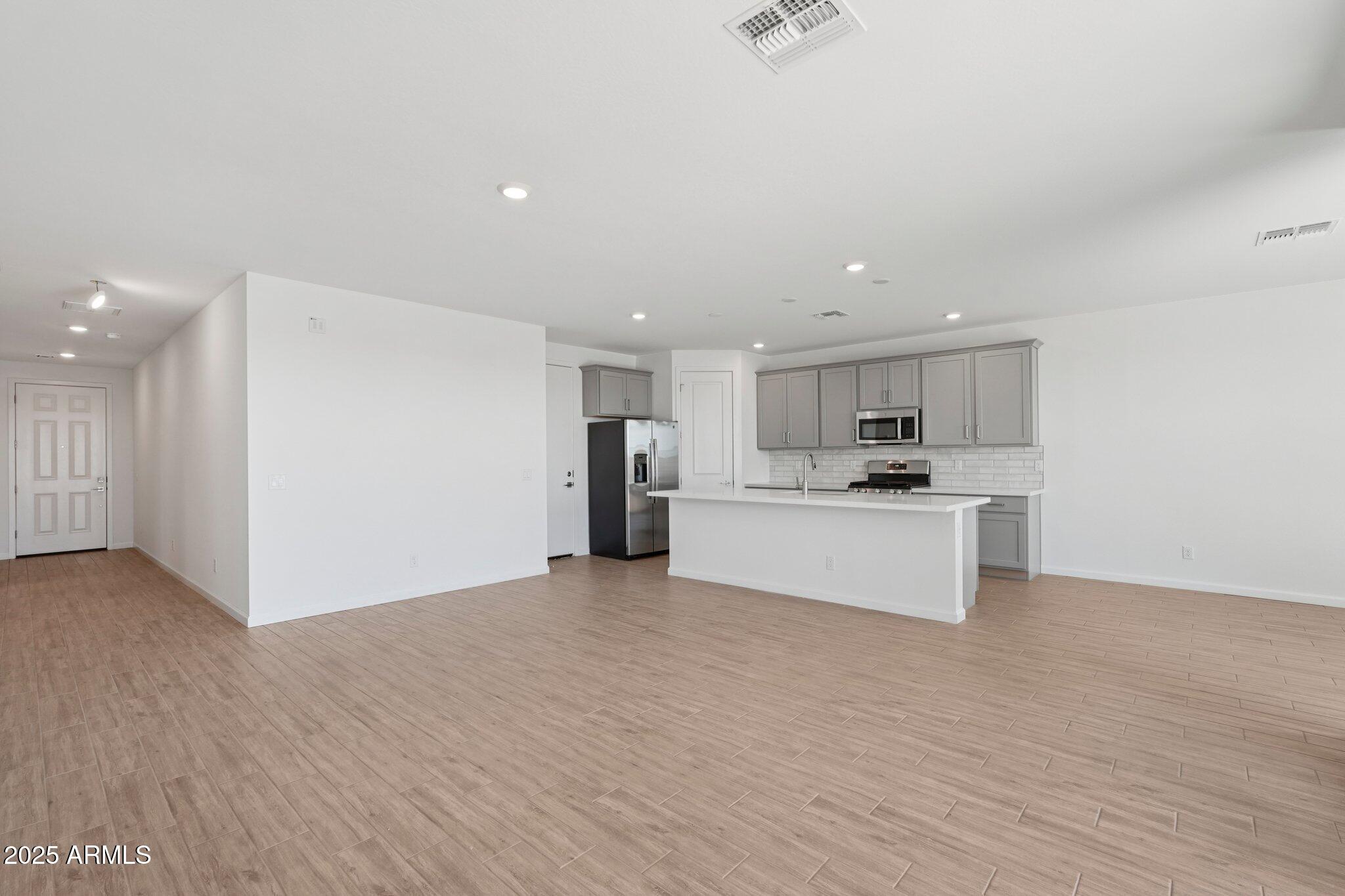 16195 W BAJADA Road