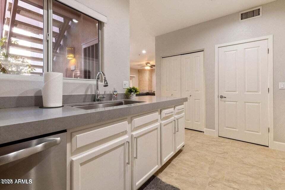 11260 N 92nd Street Unit 1049