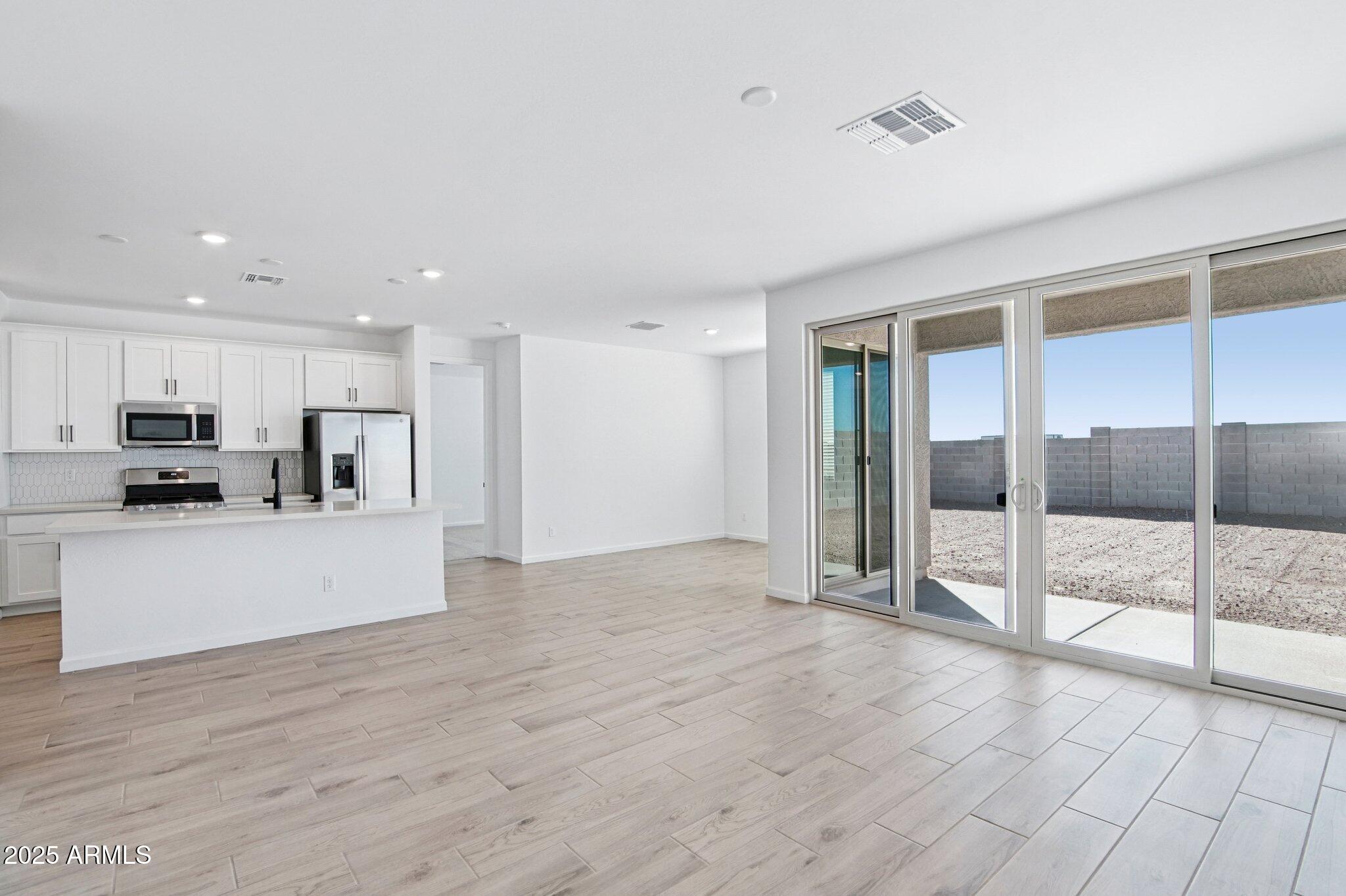16201 W BAJADA Road