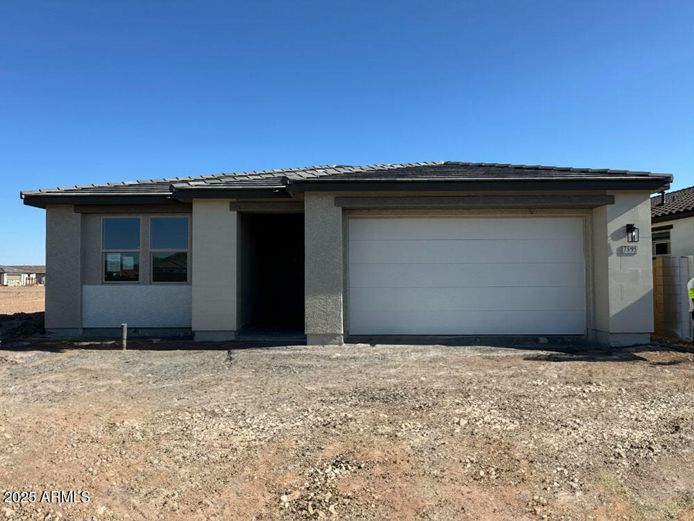 7595 W AVENIDA DEL REY