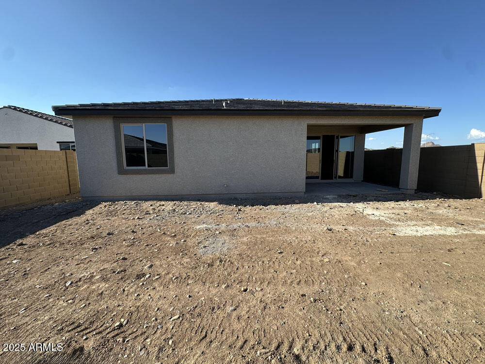 7595 W AVENIDA DEL REY