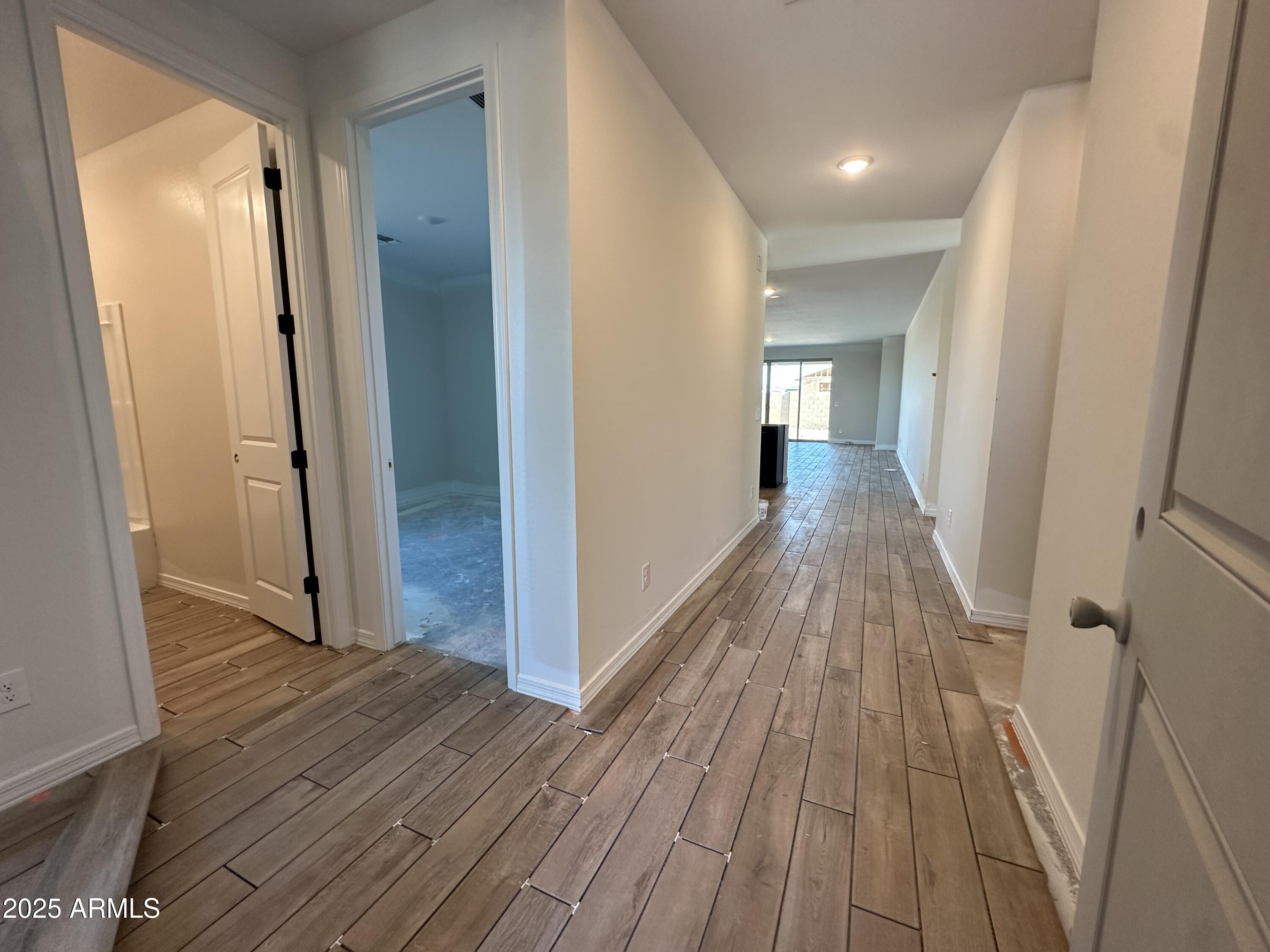 7595 W AVENIDA DEL REY