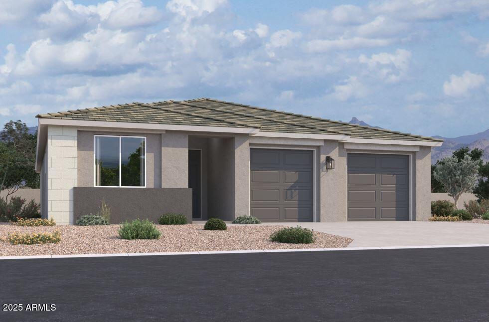 2621 E RUSTLER Road