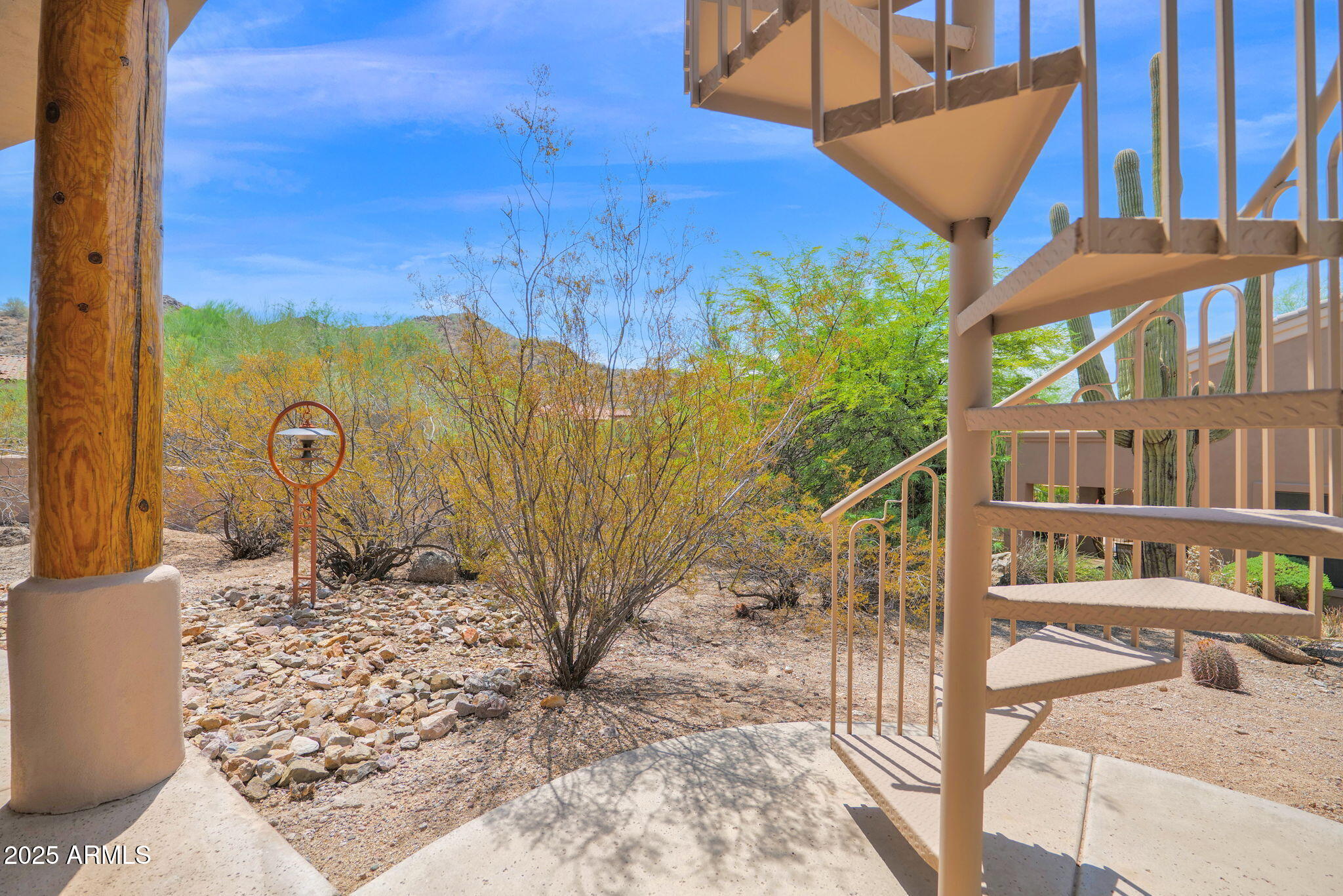 7130 E SADDLEBACK Street 5