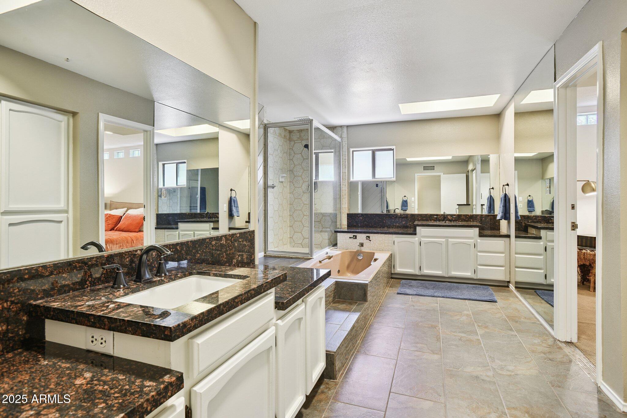 25 E BUTLER Drive