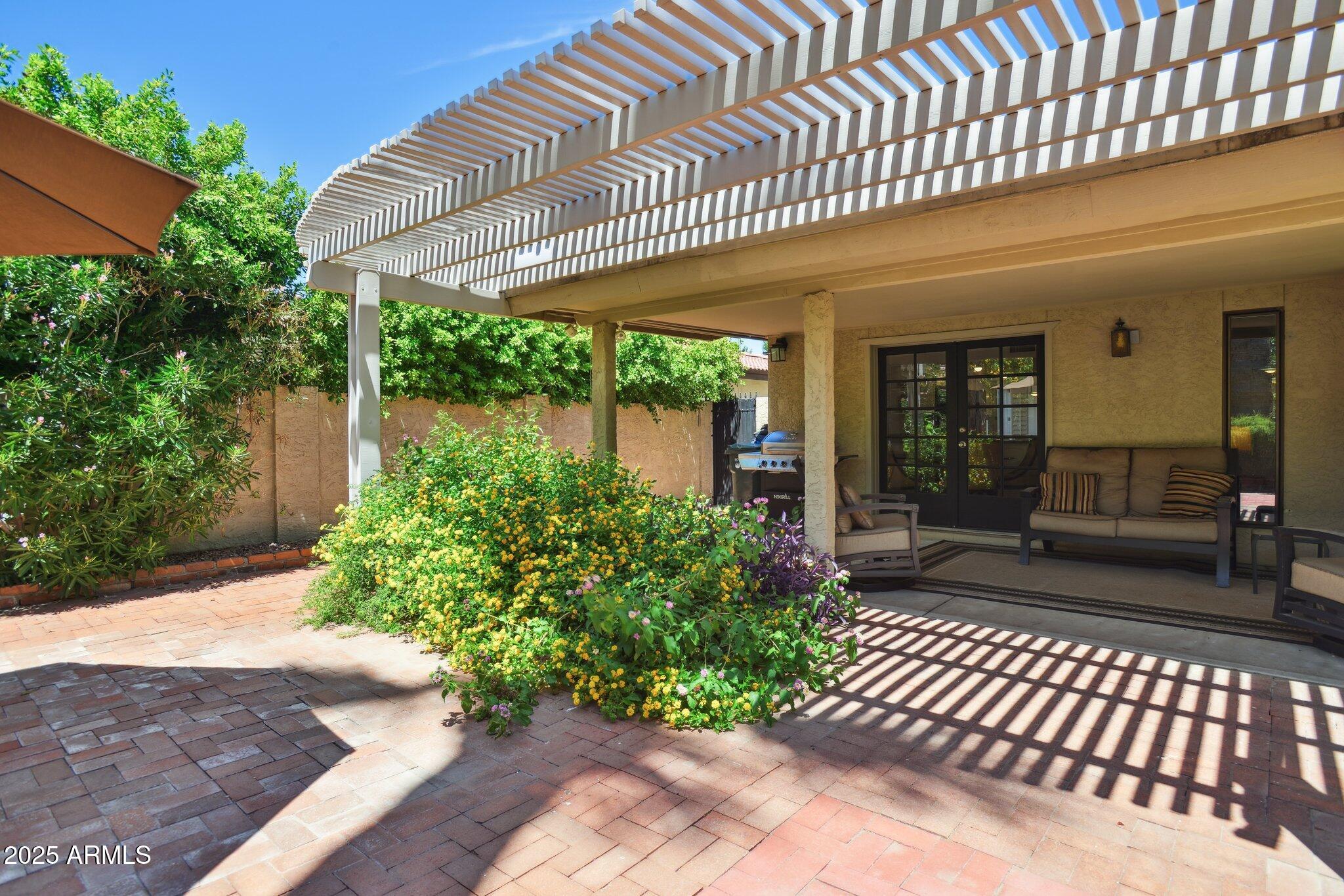 25 E BUTLER Drive