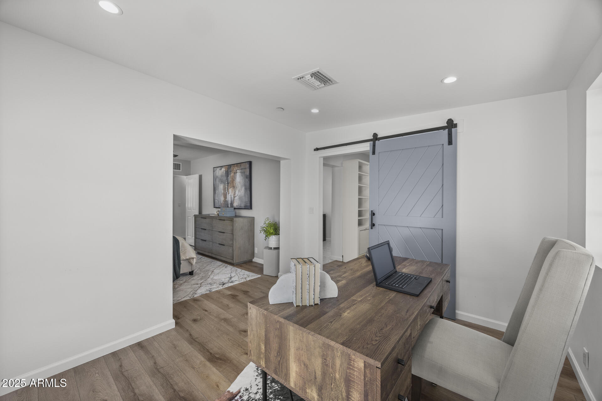 3420 N KACHINA Lane
